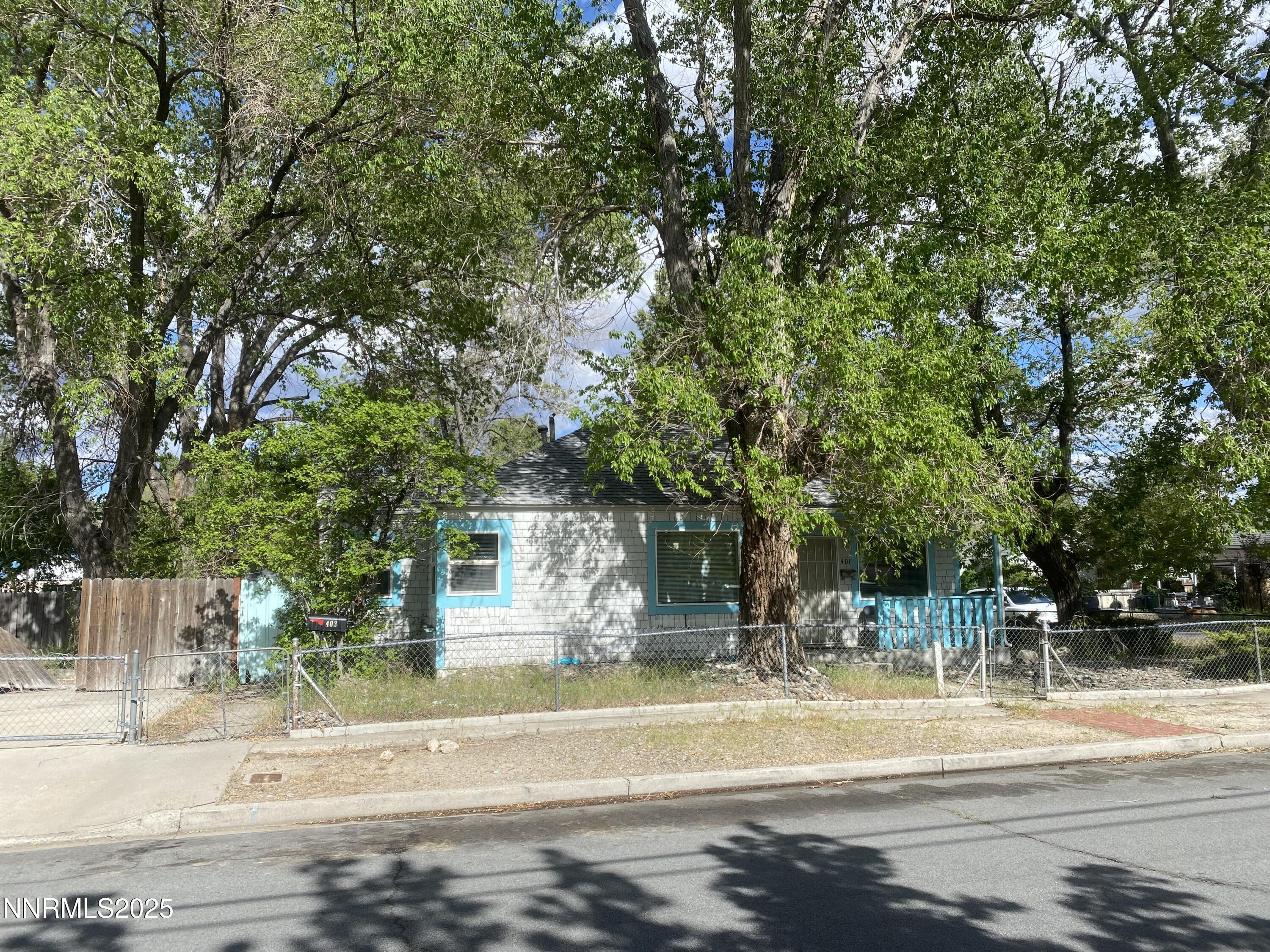 401 & 403 N Walsh Street Property Photo 35