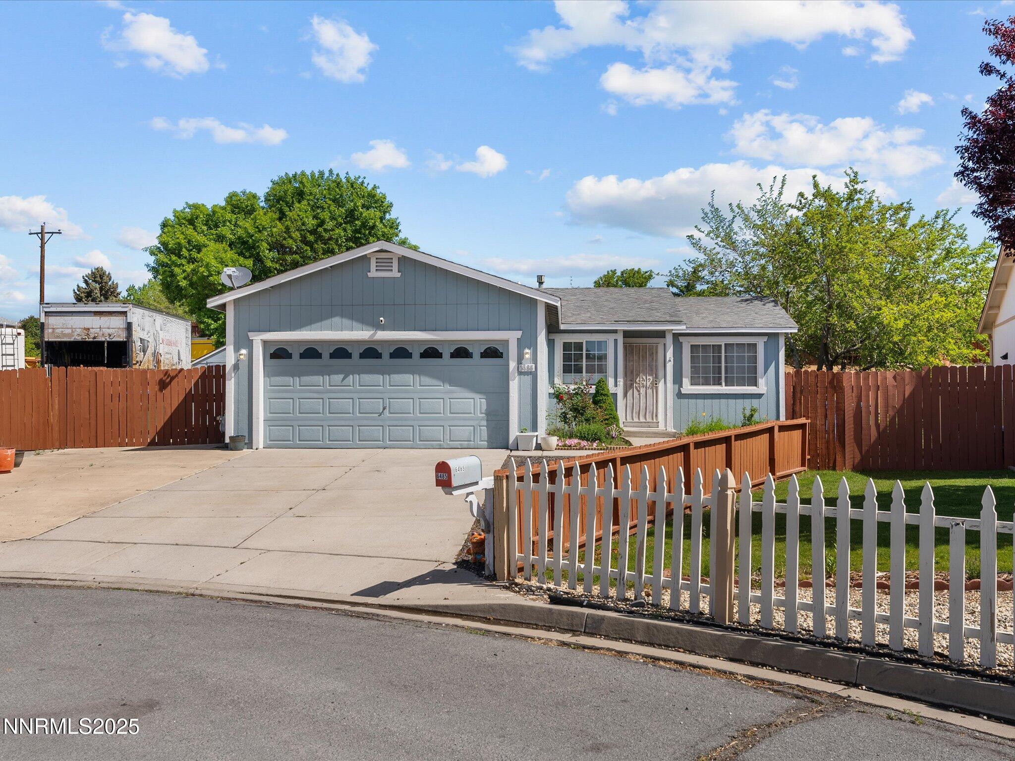 6485 Oneida Court Property Photo 2