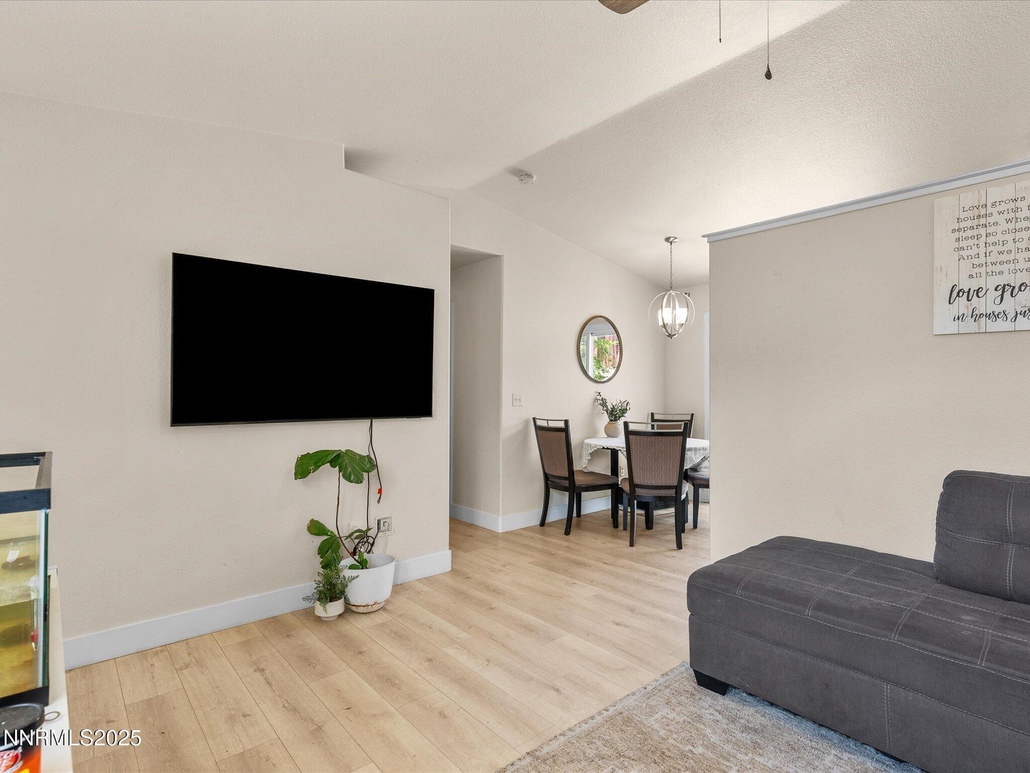 6485 Oneida Court Property Photo 8