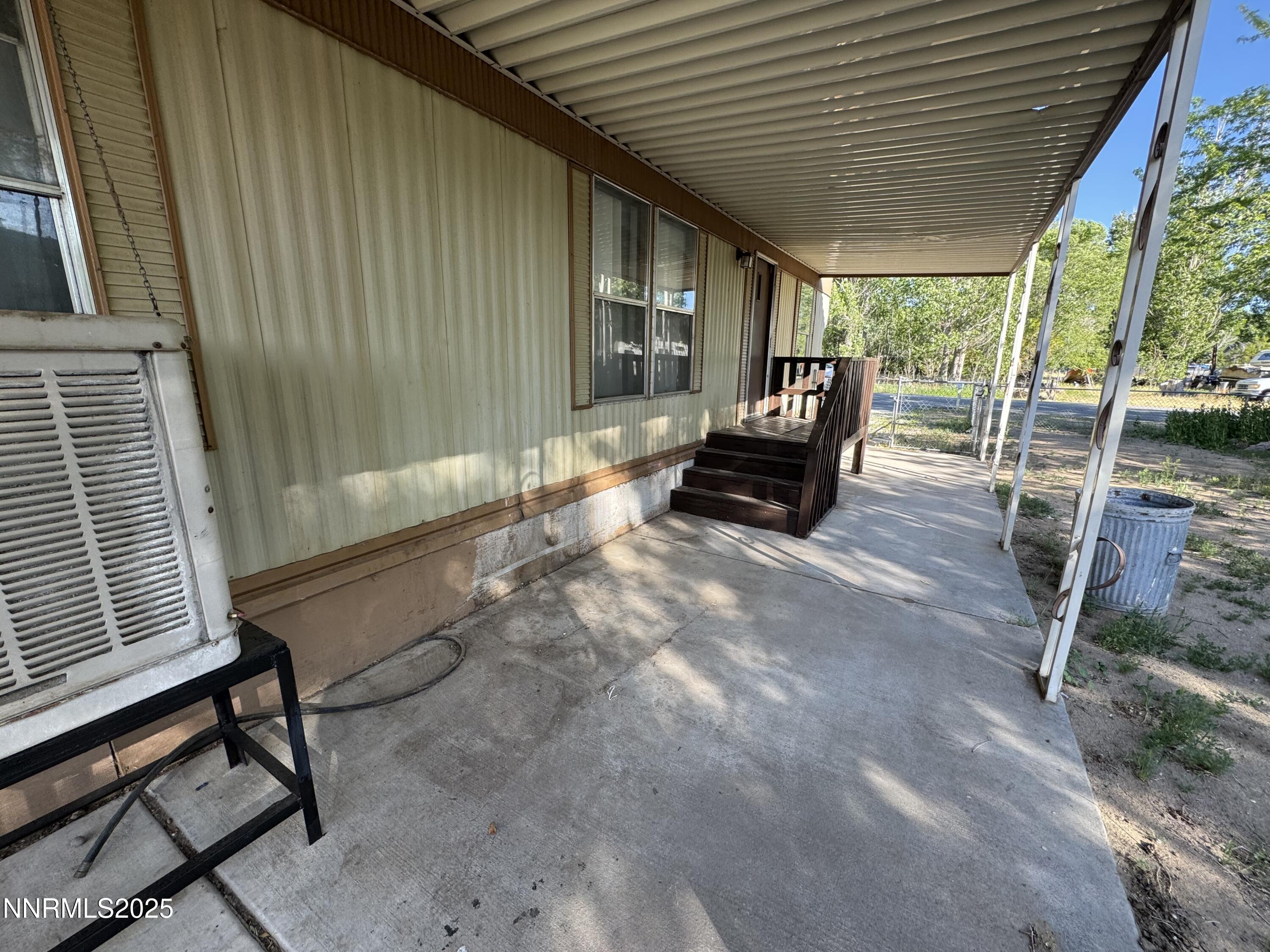 381 W Patrician Drive Property Photo 3