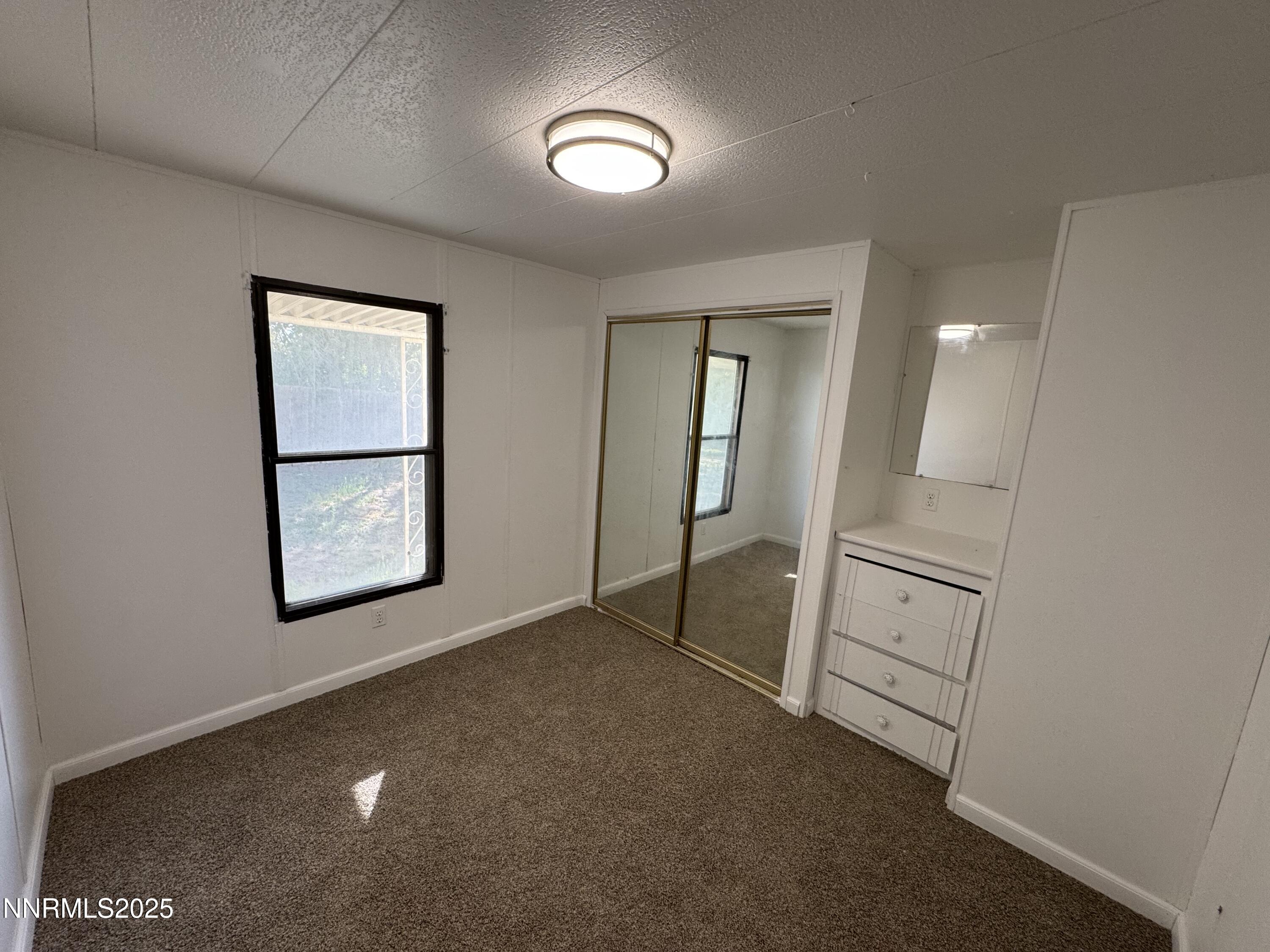 381 W Patrician Drive Property Photo 11