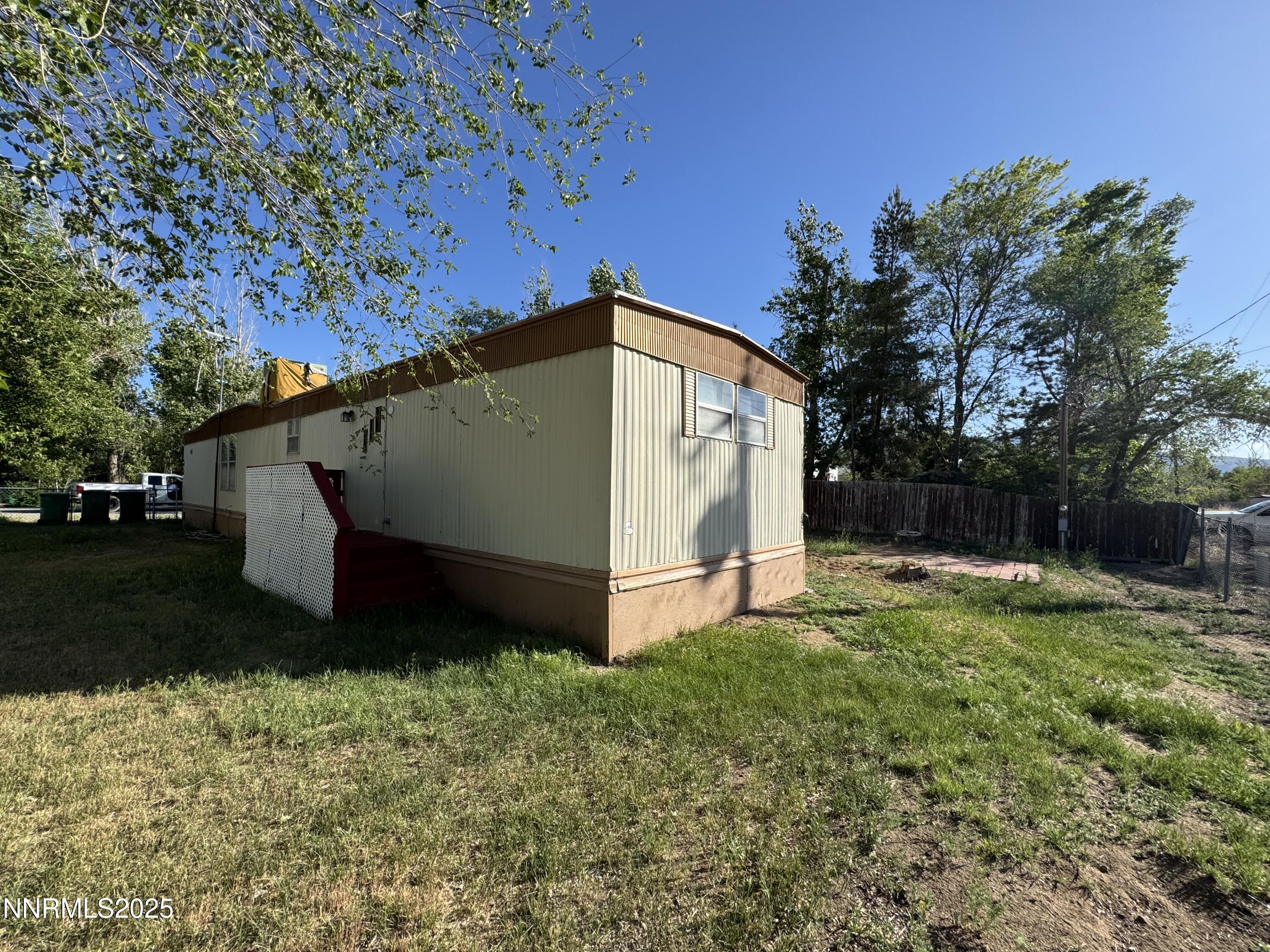 381 W Patrician Drive Property Photo 17