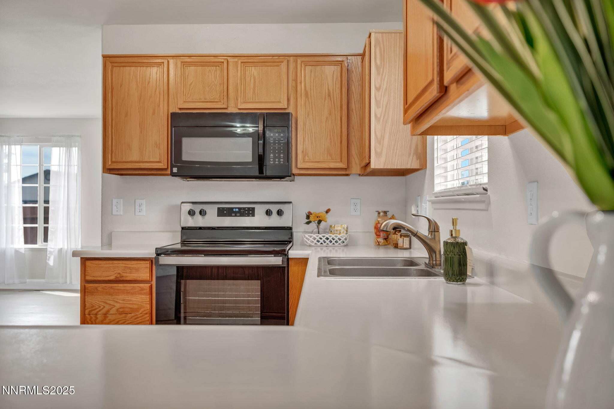 6505 Galice Court Property Photo 14