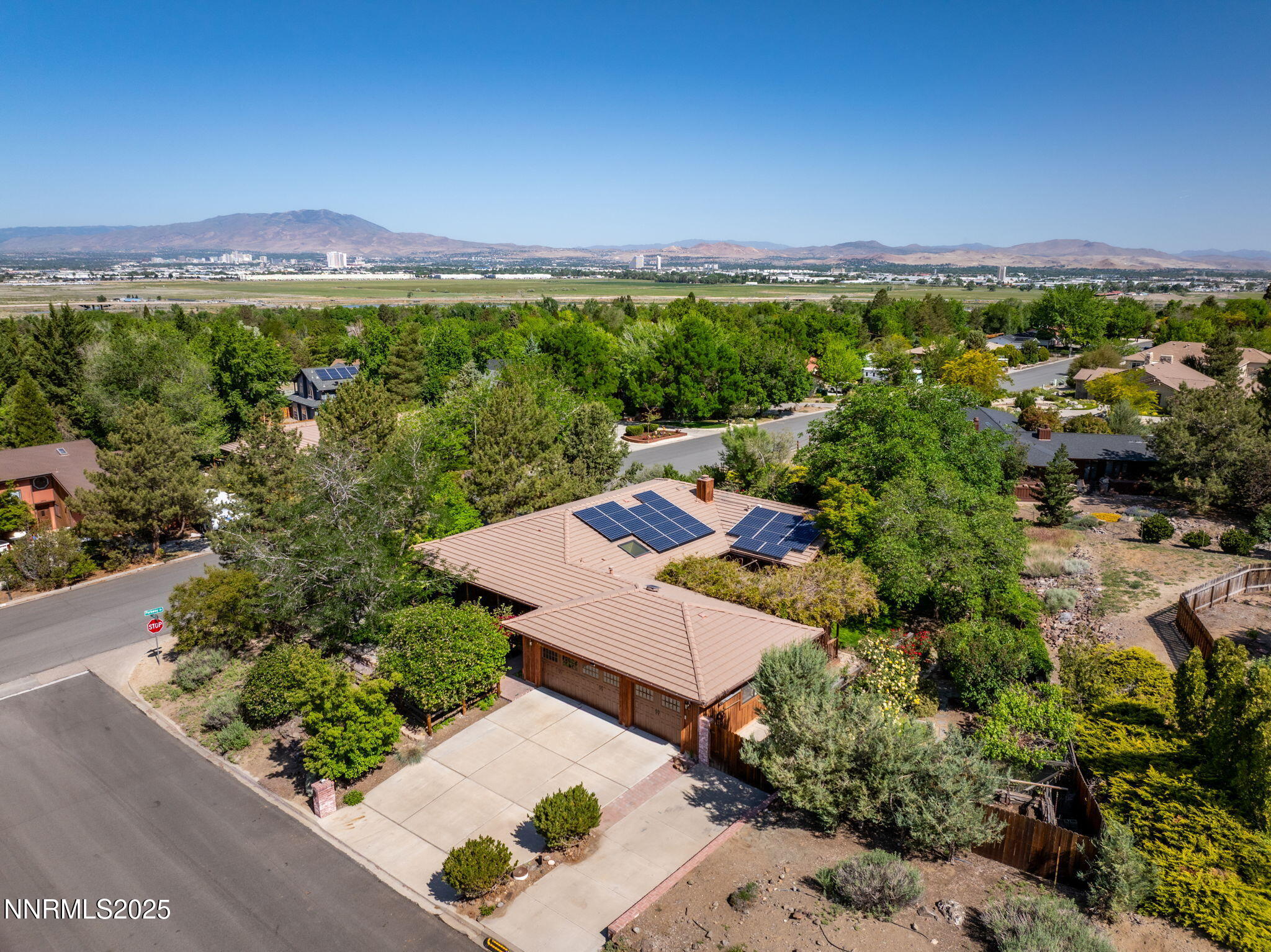 7205 Lingfield Drive Property Photo 3