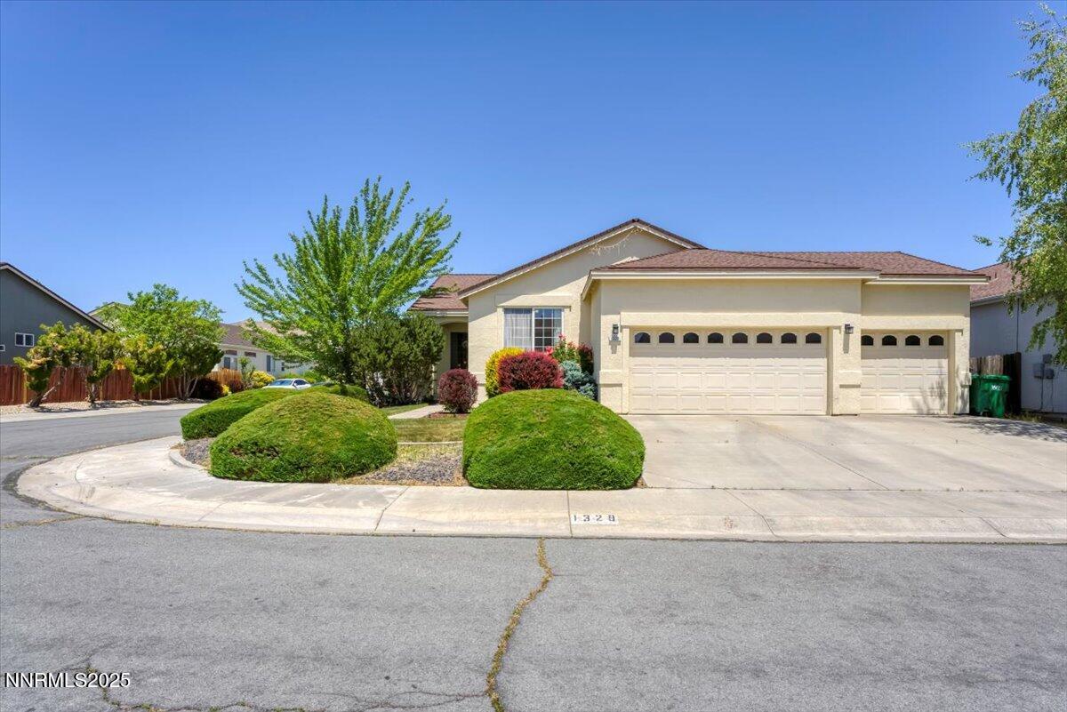 1328 Windridge Drive Property Photo 3