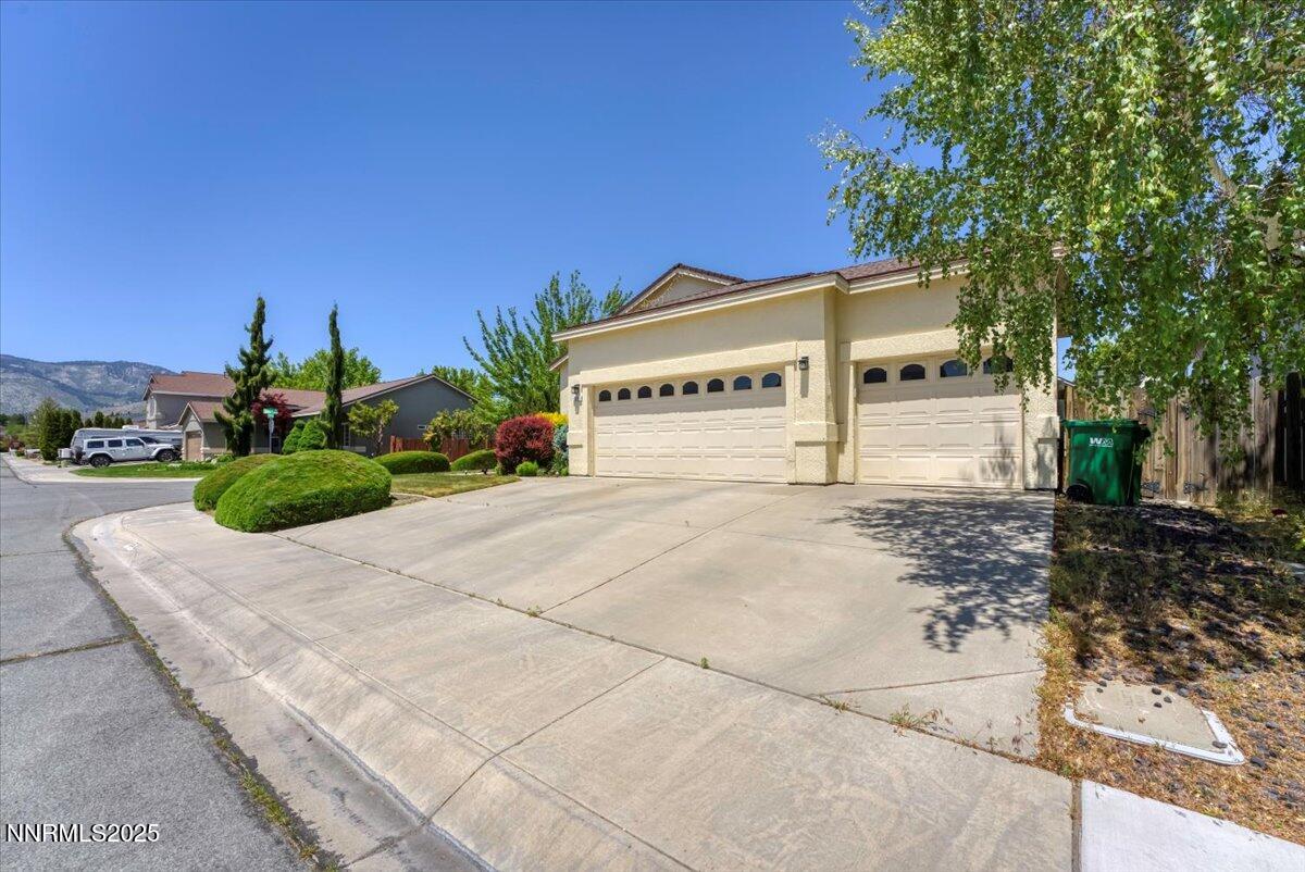 1328 Windridge Drive Property Photo 4