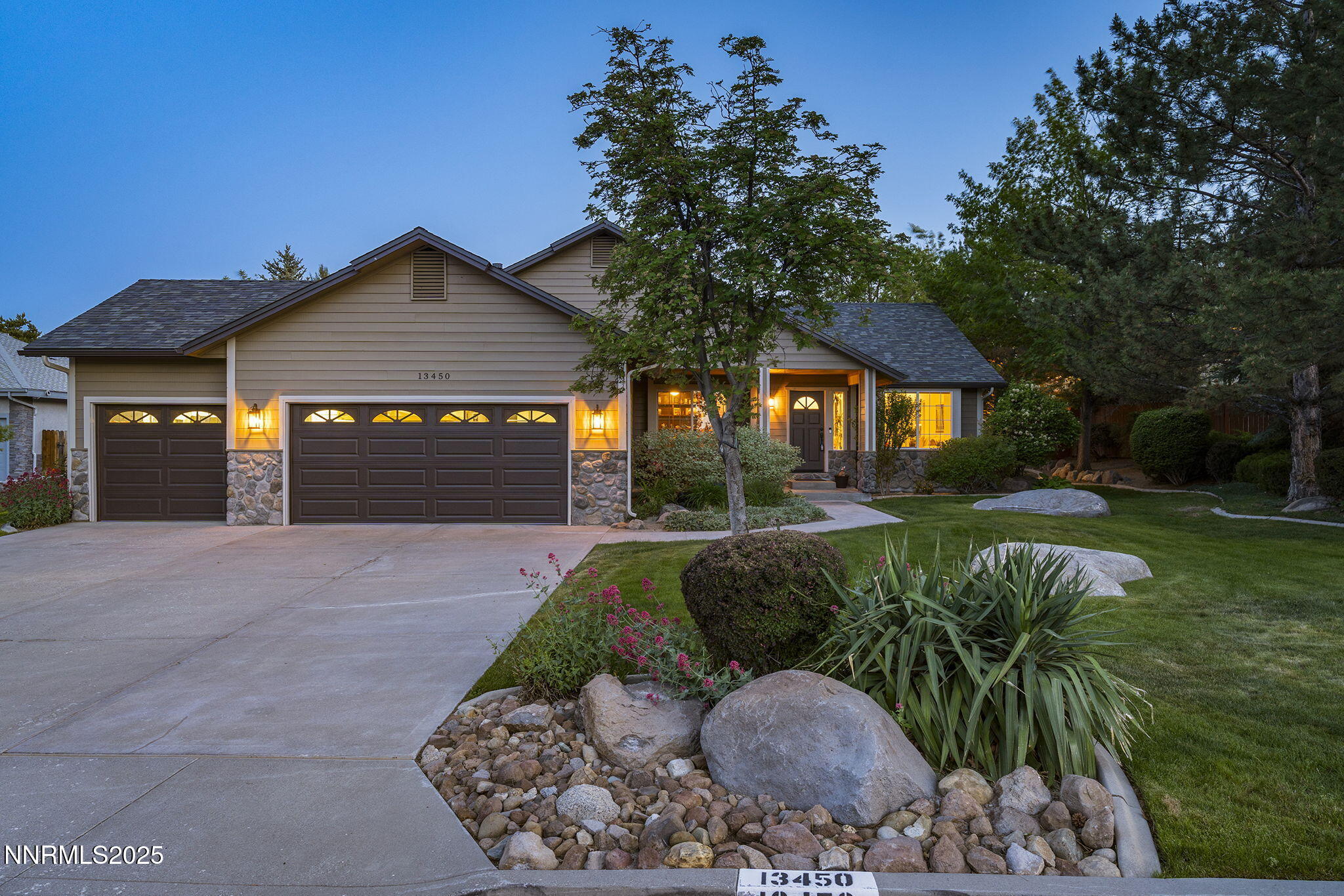 13450 Evening Song Lane Property Photo 1