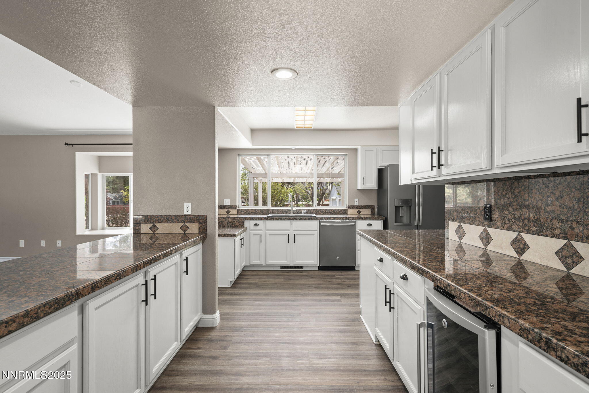 15 Sunlit Court Property Photo 14