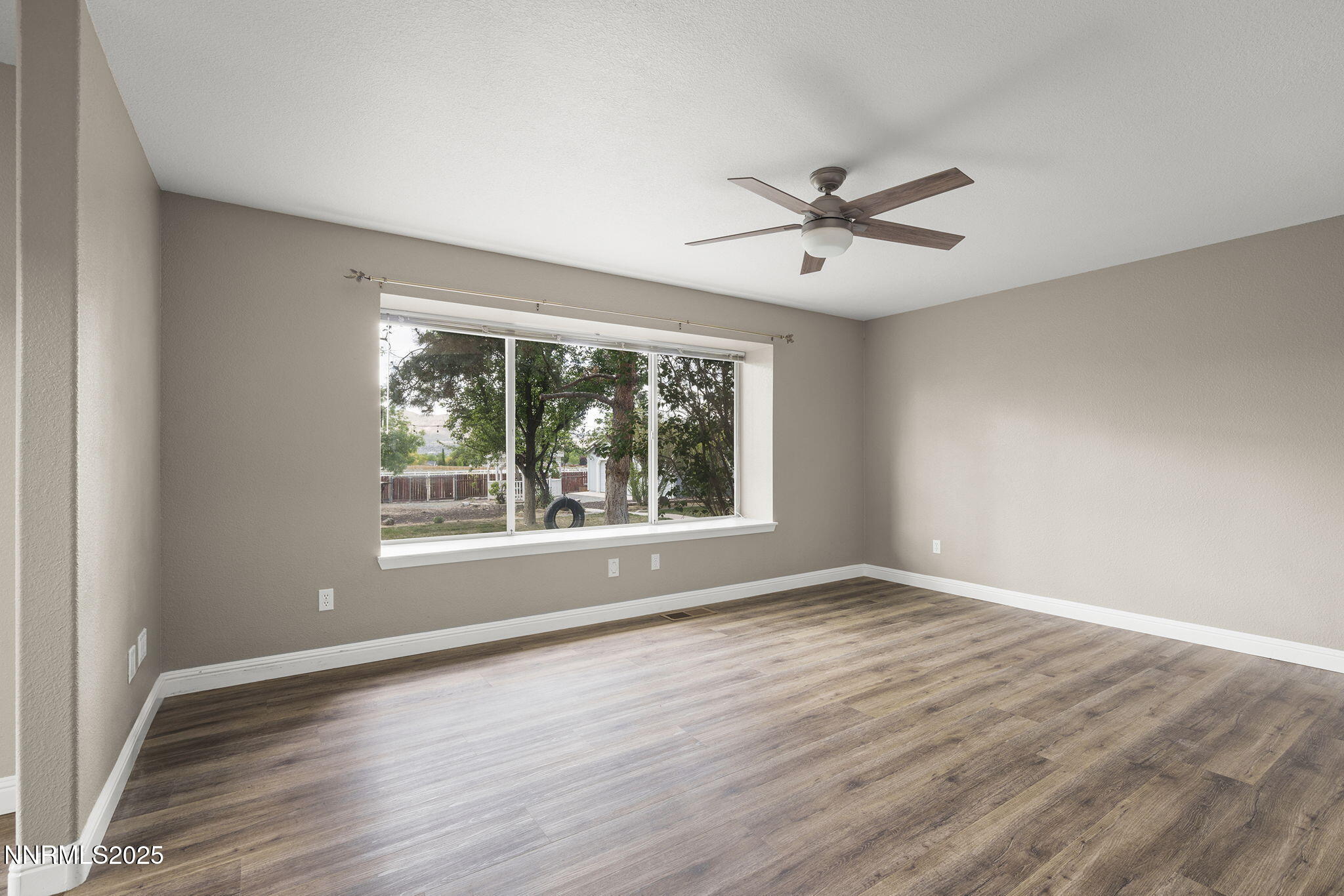 15 Sunlit Court Property Photo 22