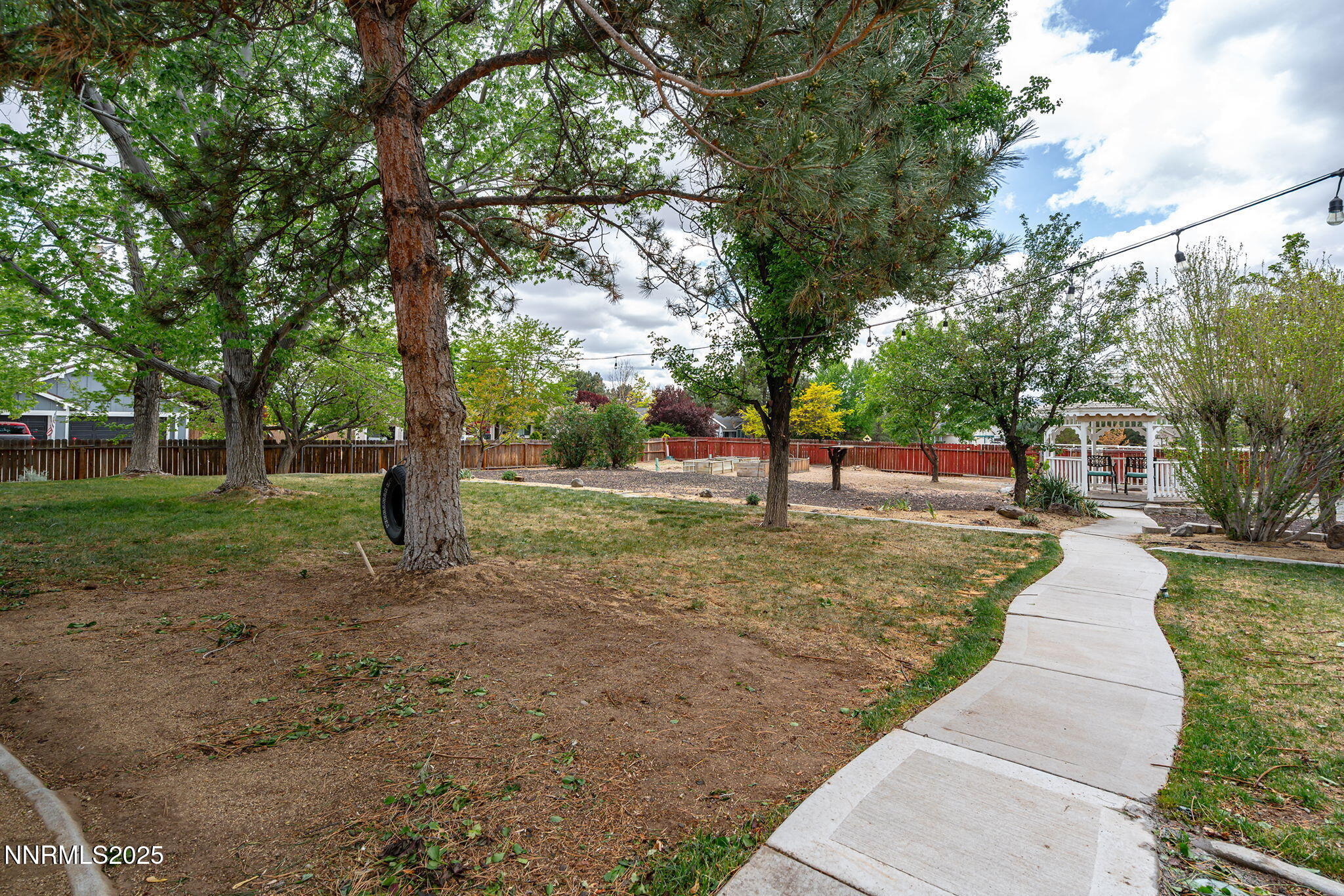 15 Sunlit Court Property Photo 32