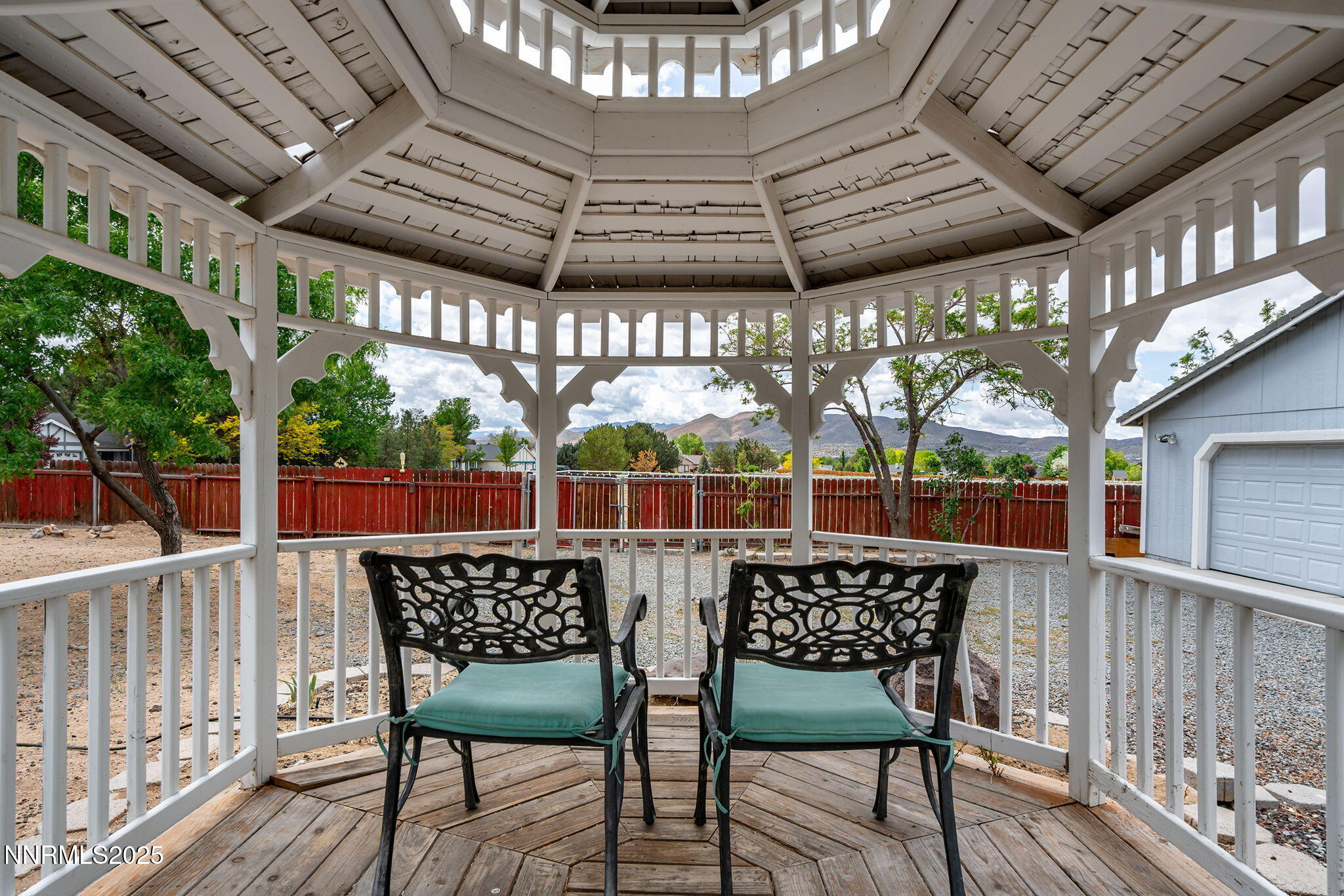 15 Sunlit Court Property Photo 33