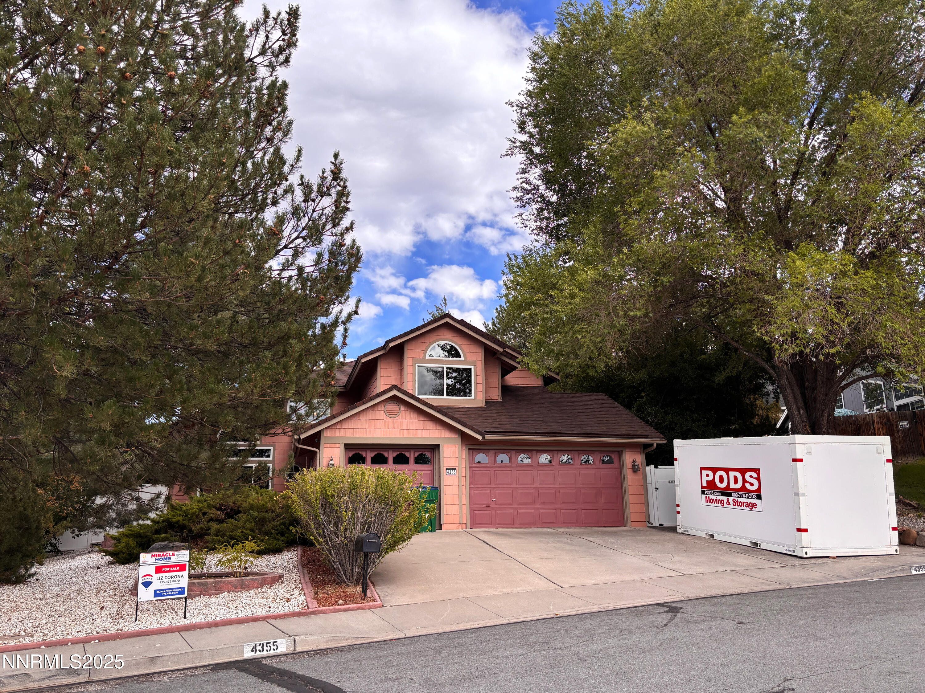 4355 Roundstone Drive Property Photo 3