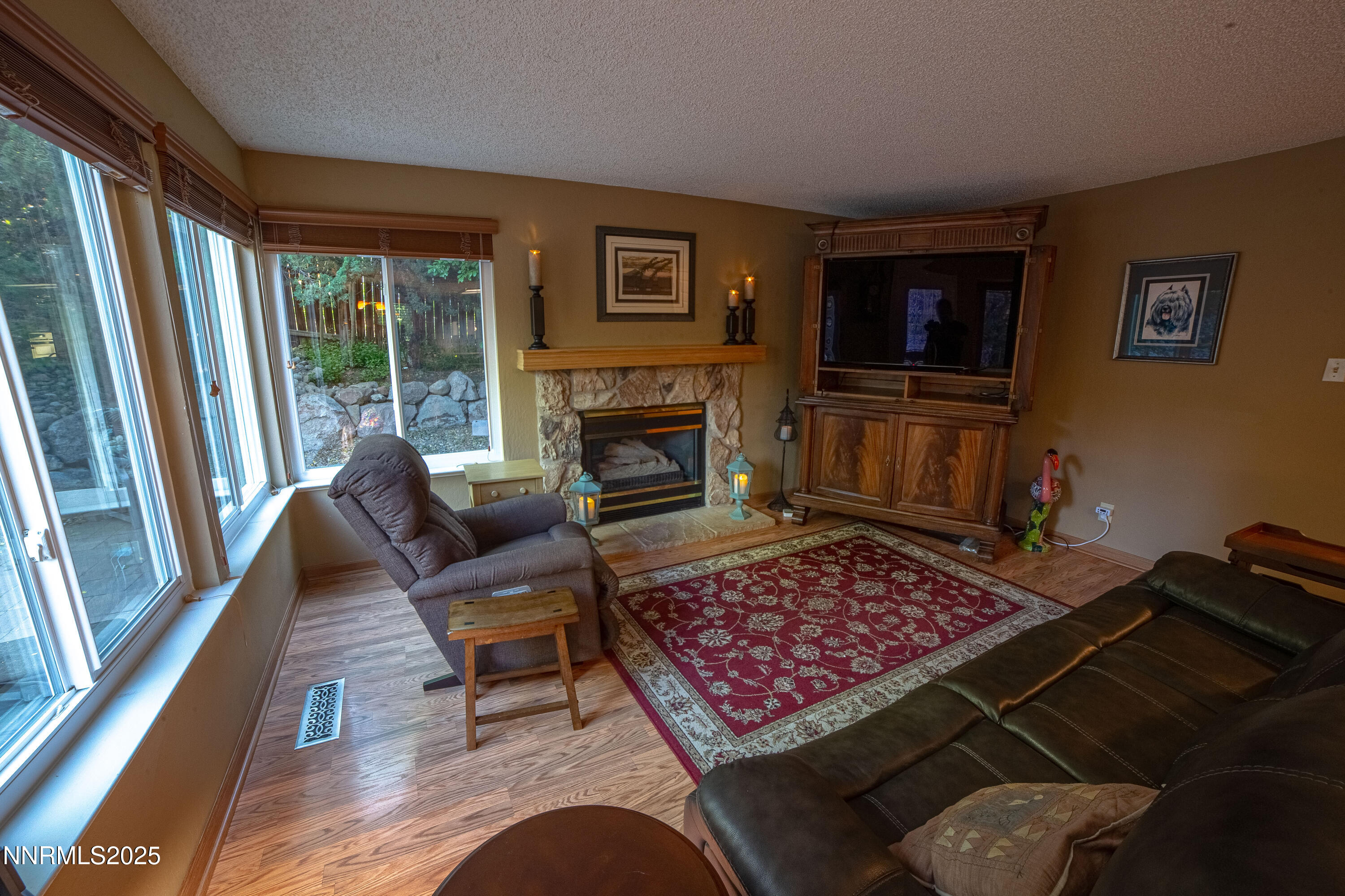 4355 Roundstone Drive Property Photo 9