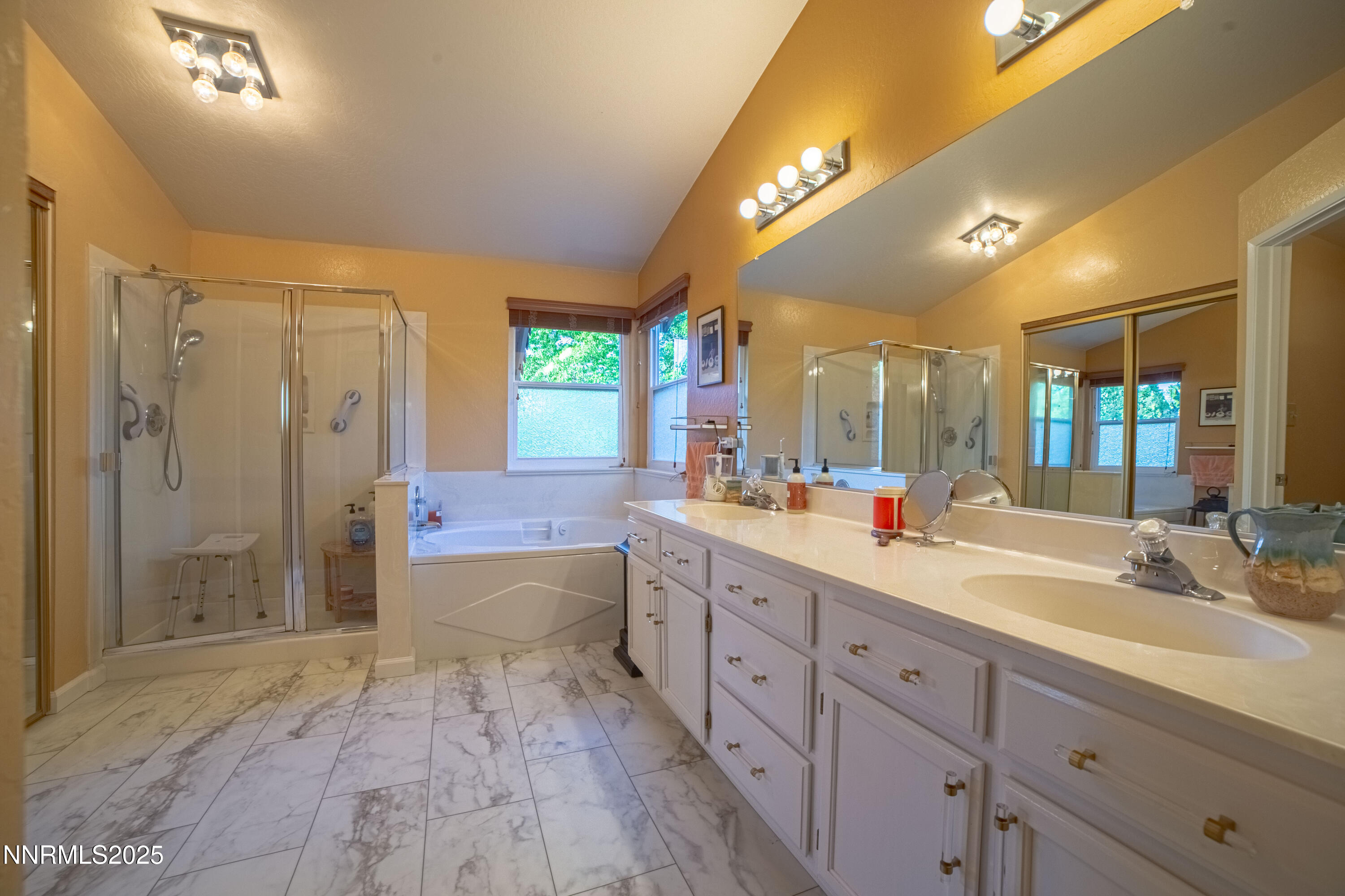 4355 Roundstone Drive Property Photo 14