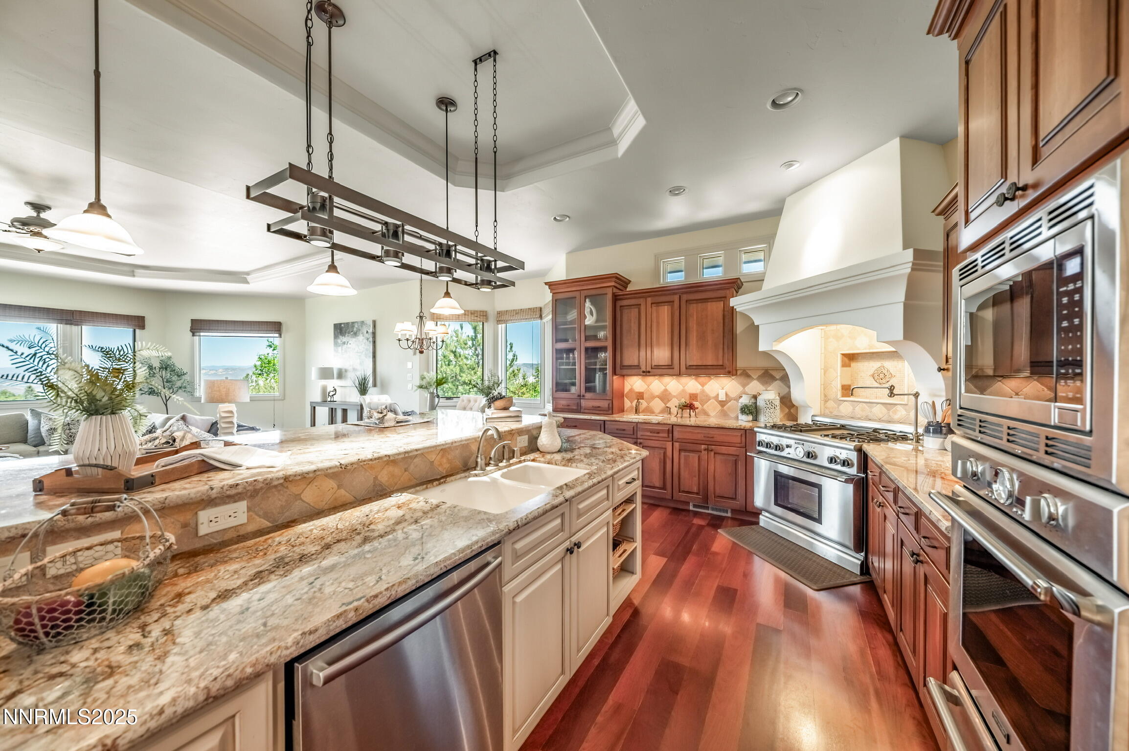 14200 Wild Quail Court Property Photo 11