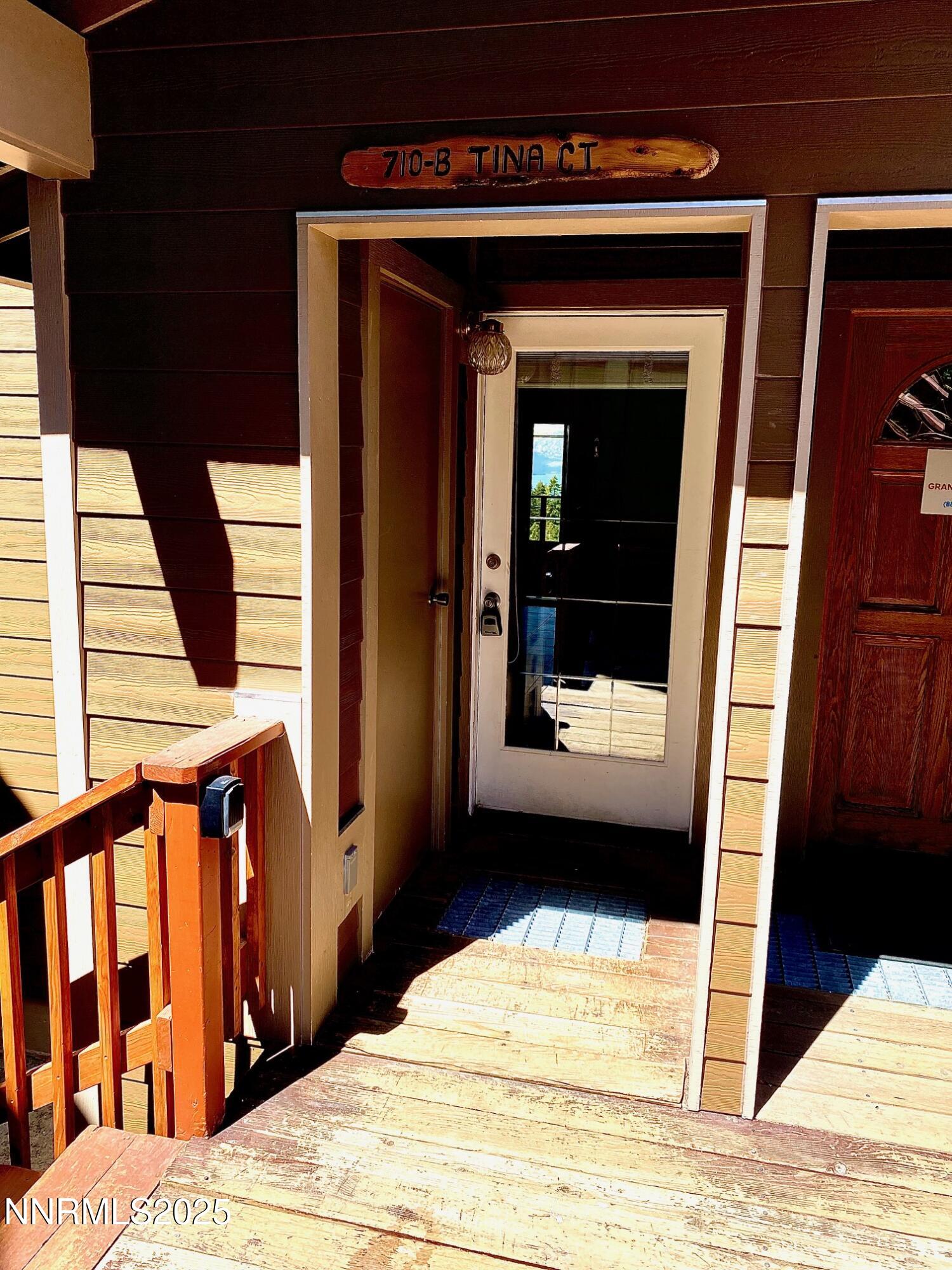 710 Tina Court Property Photo 4