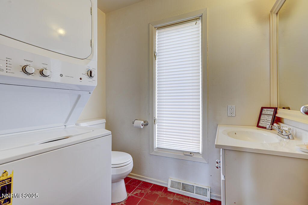710 Tina Court Property Photo 21