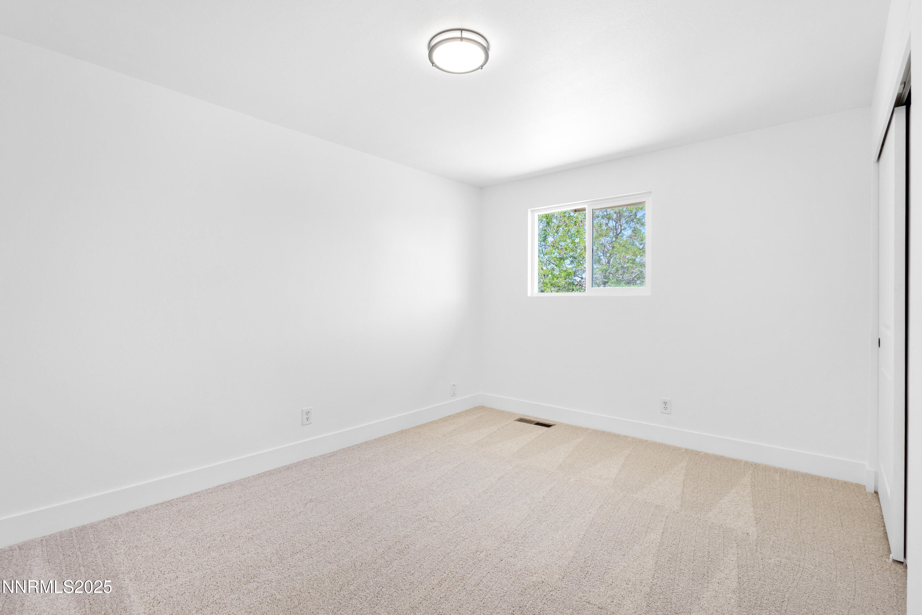 10835 Silver Knolls Boulevard Property Photo 27