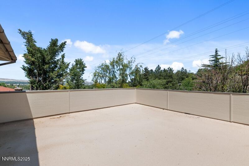 2080 Del Rio Lane Property Photo 25
