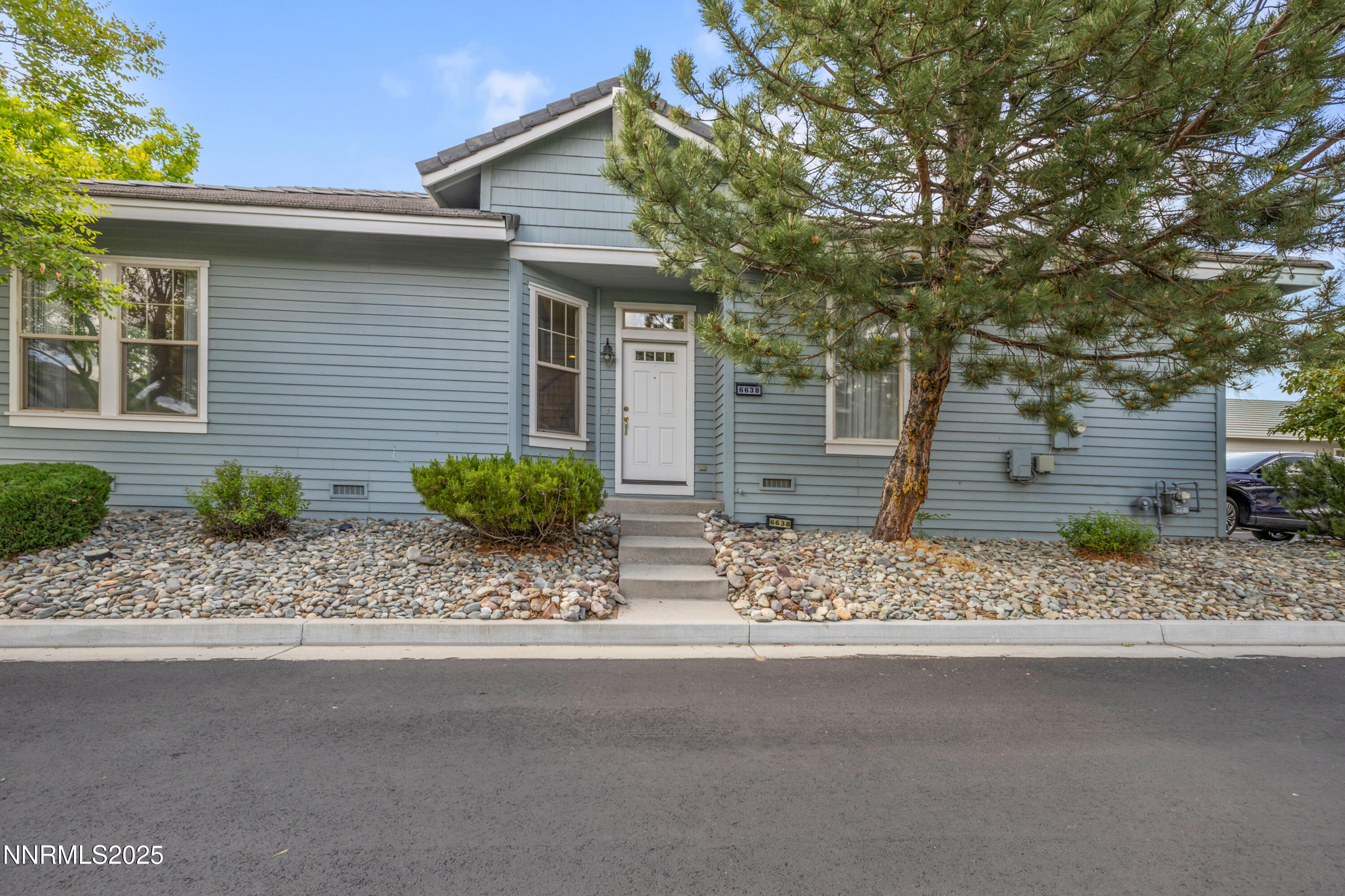 6638 Aston Circle Property Photo 1