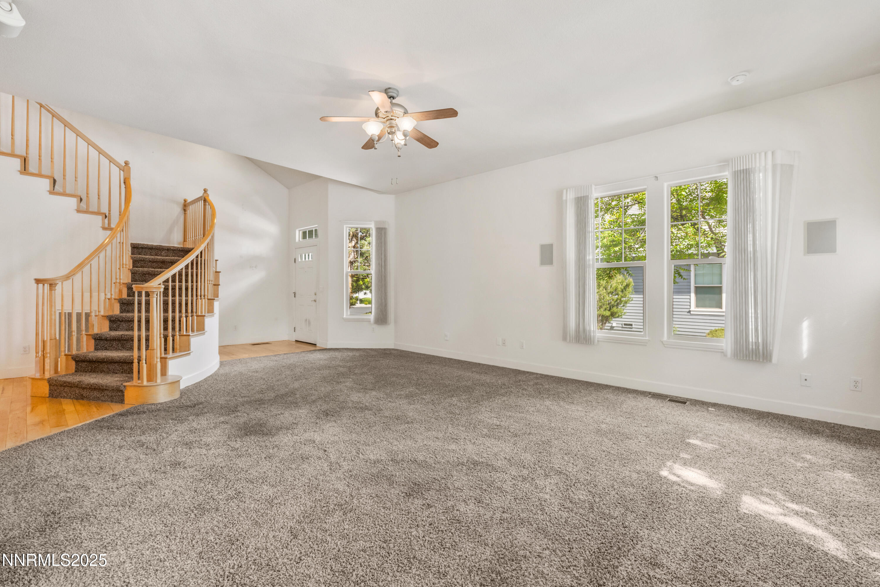 6638 Aston Circle Property Photo 2