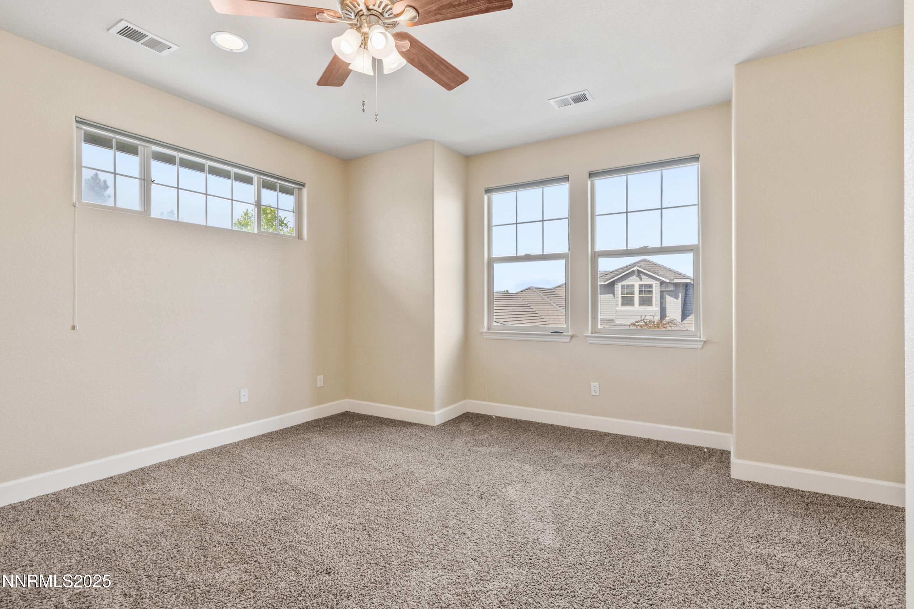 6638 Aston Circle Property Photo 3