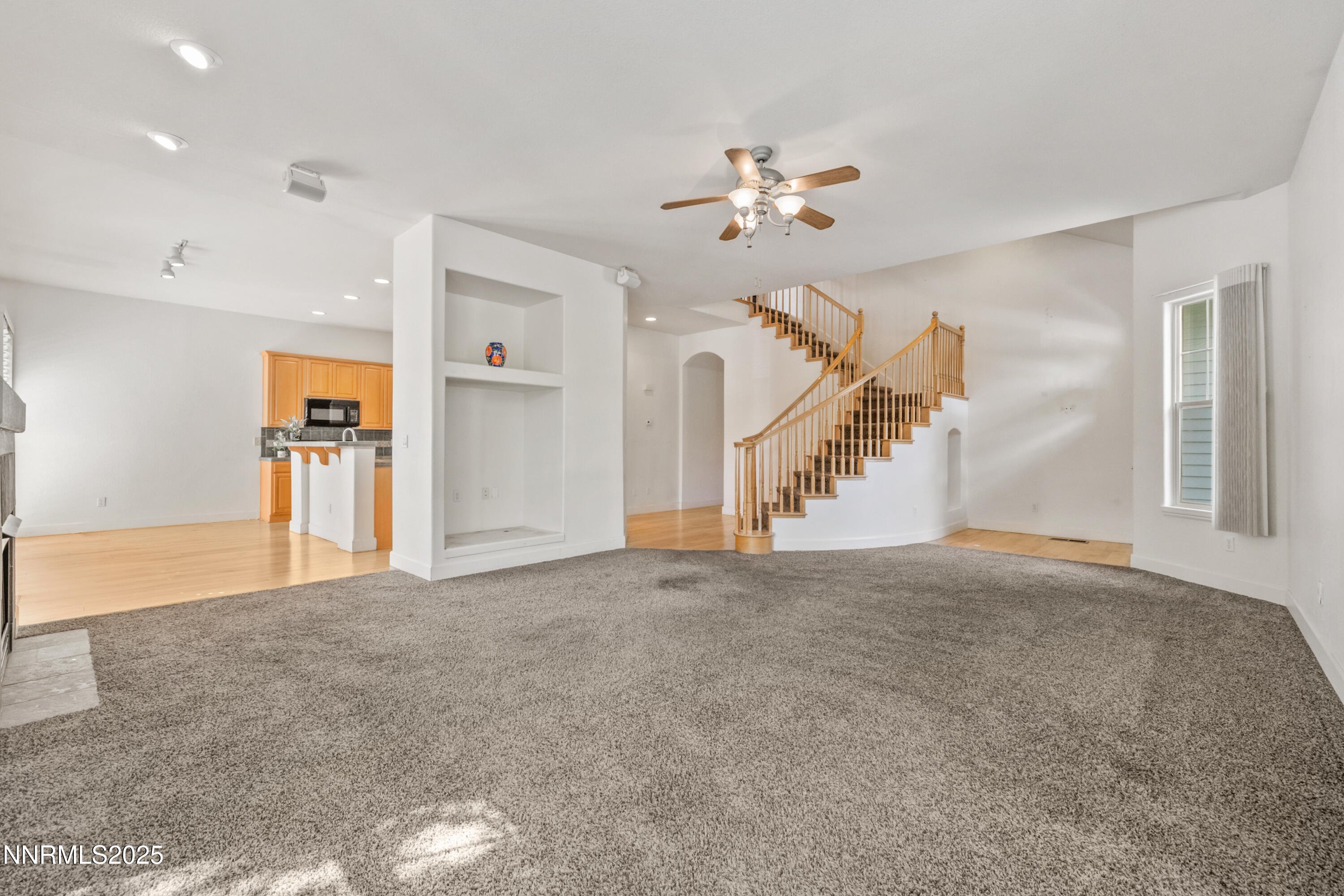 6638 Aston Circle Property Photo 4