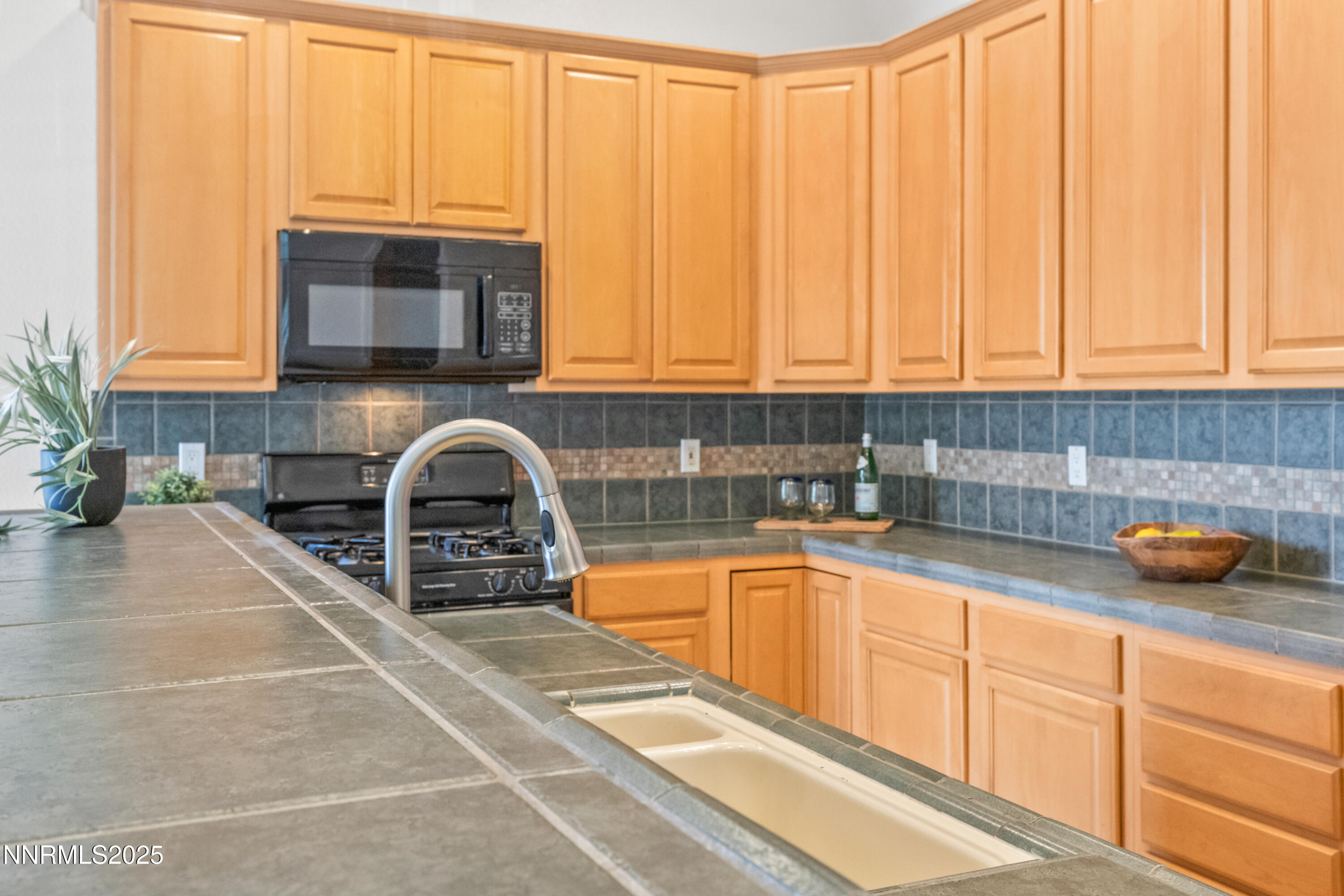 6638 Aston Circle Property Photo 7
