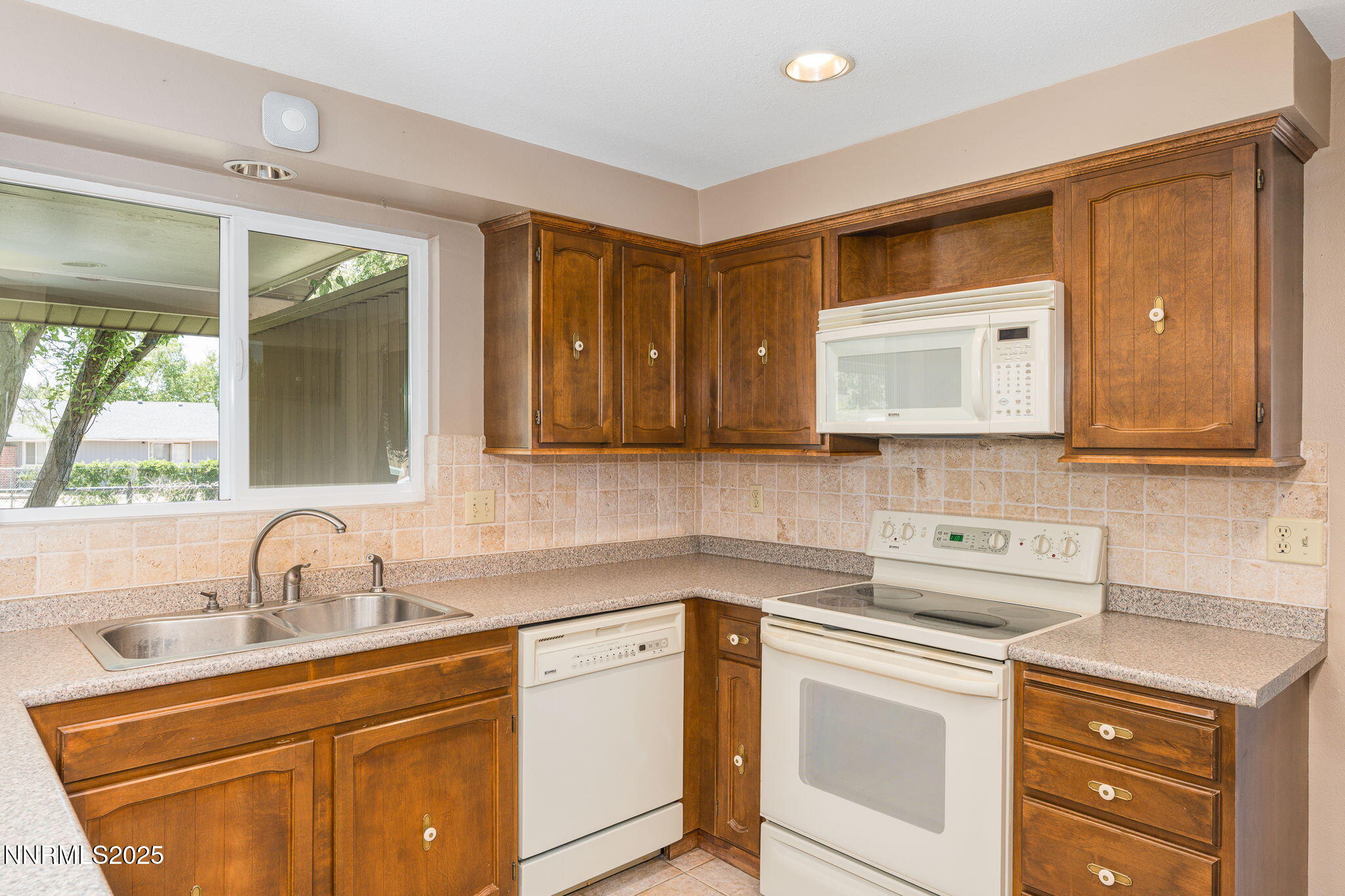 3164 Clan Alpine Drive Property Photo 7