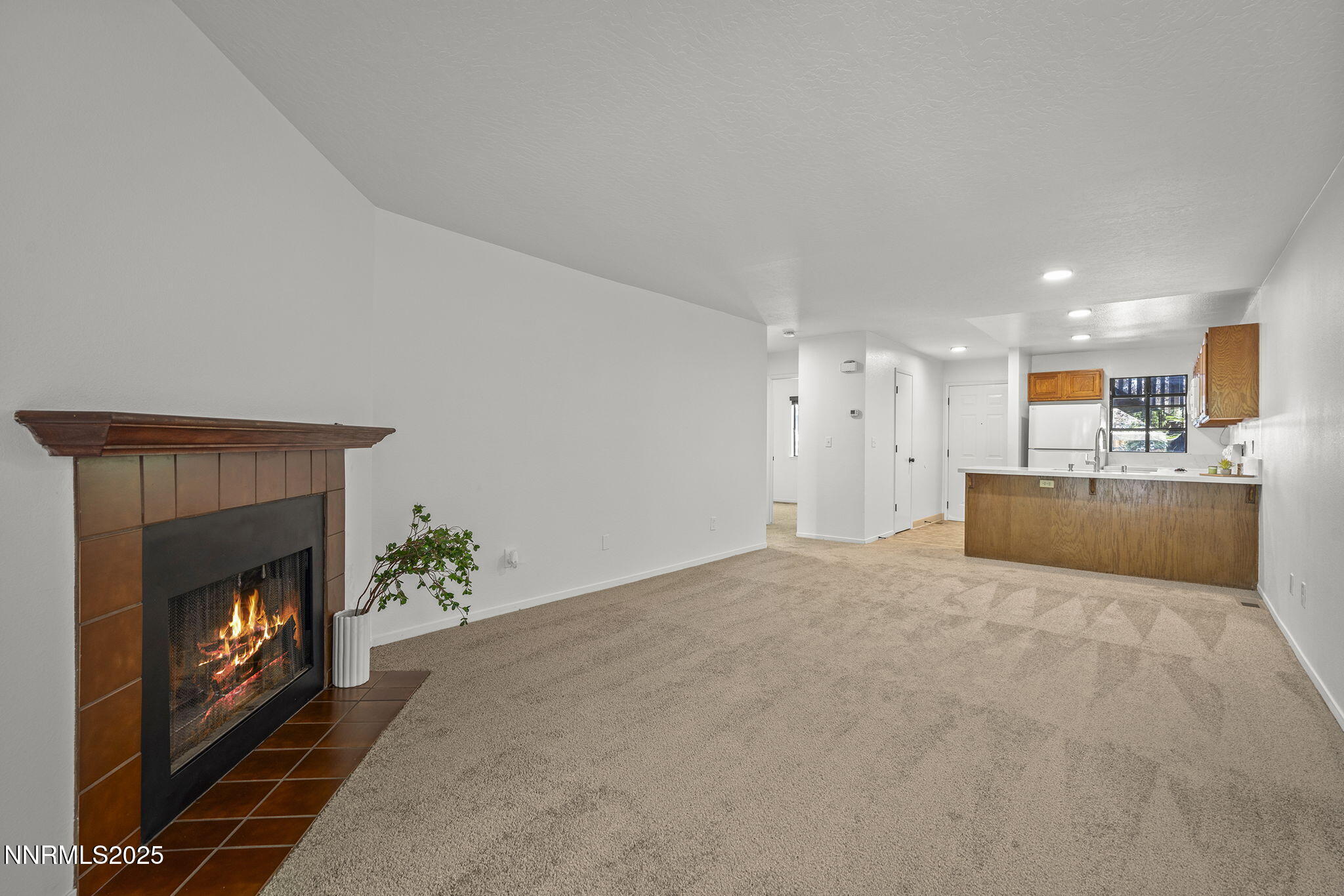 2976 Tierra Verde W Property Photo 8