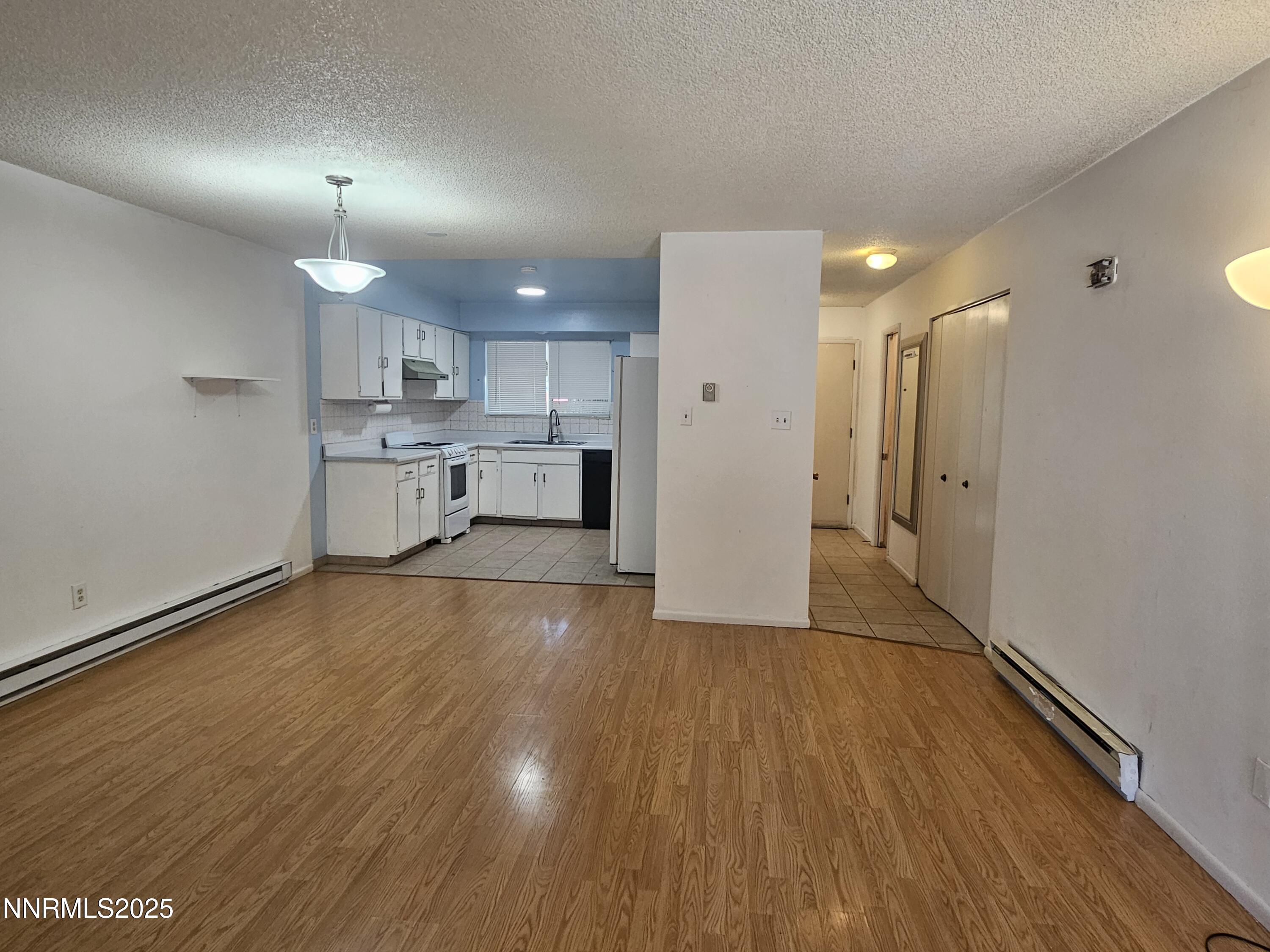 277 Smithridge Park Property Photo 2