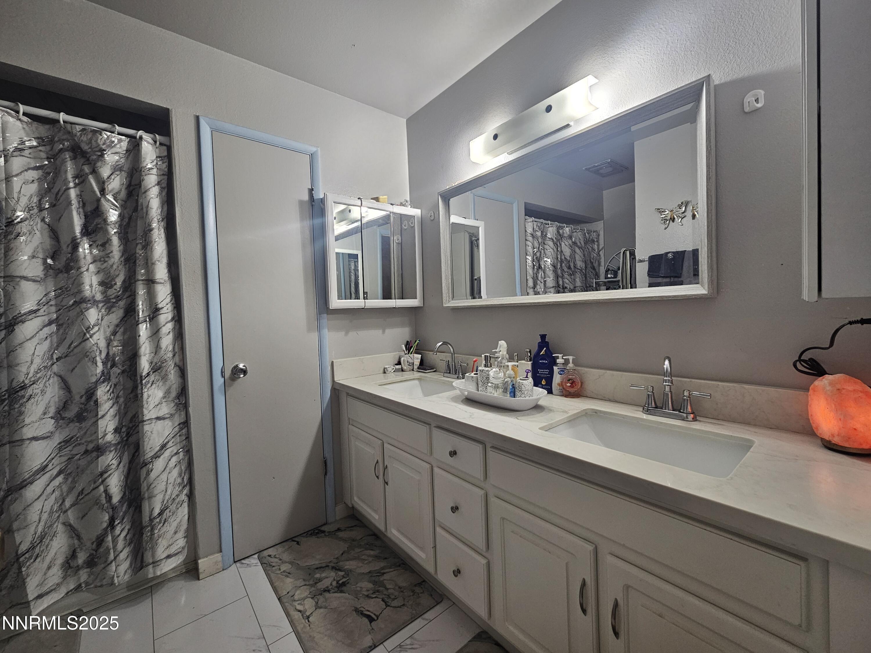 277 Smithridge Park Property Photo 14