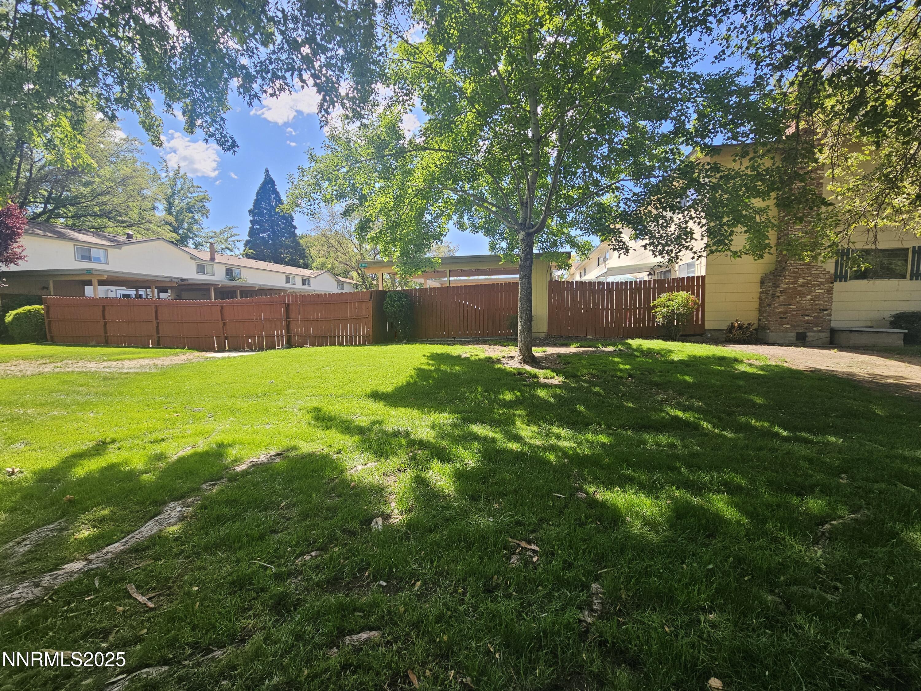 277 Smithridge Park Property Photo 22