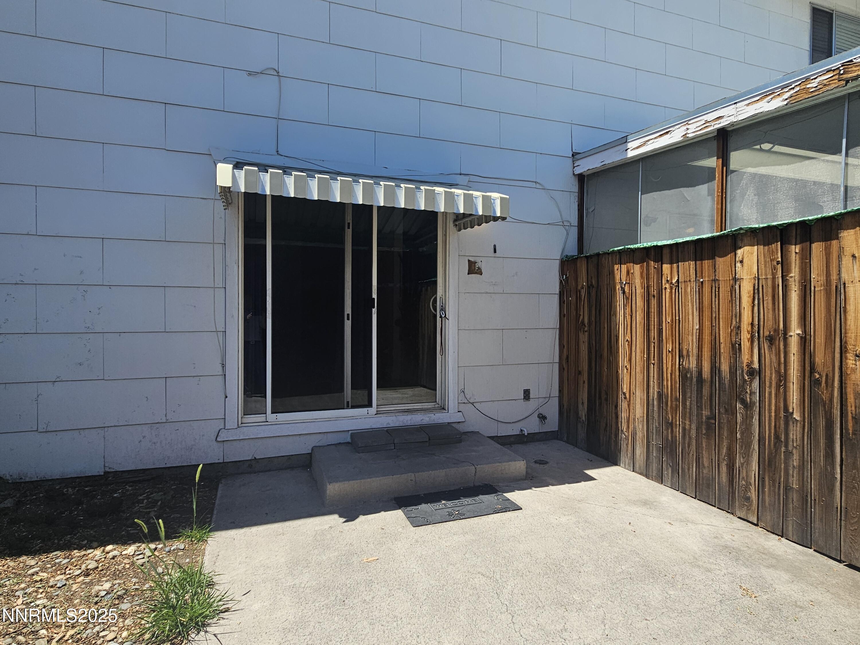 277 Smithridge Park Property Photo 25
