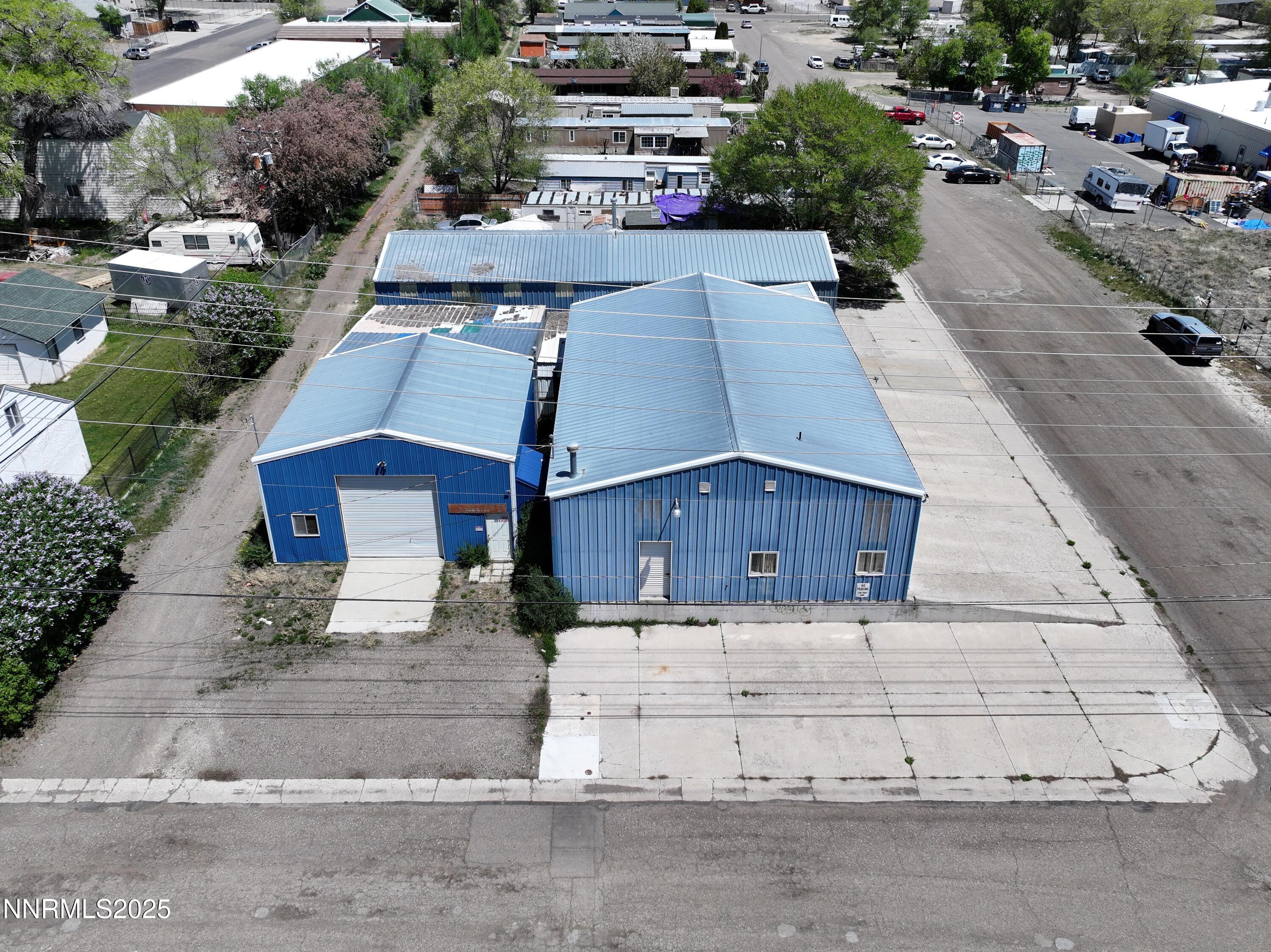 729 Douglas Street Property Photo 1
