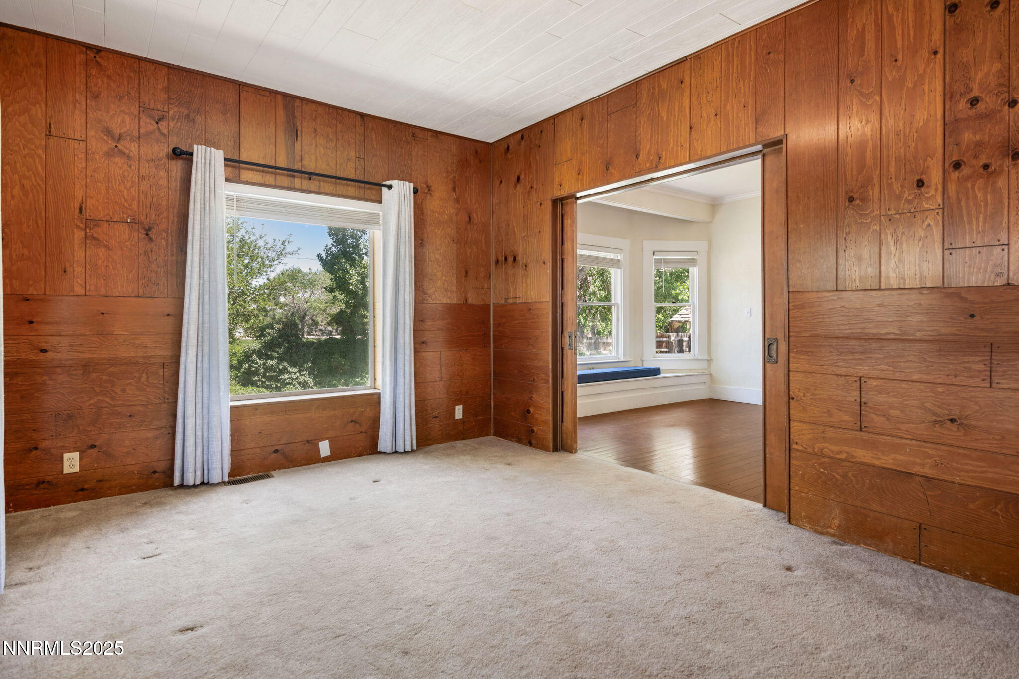 1185 Truckee Lane Property Photo 4
