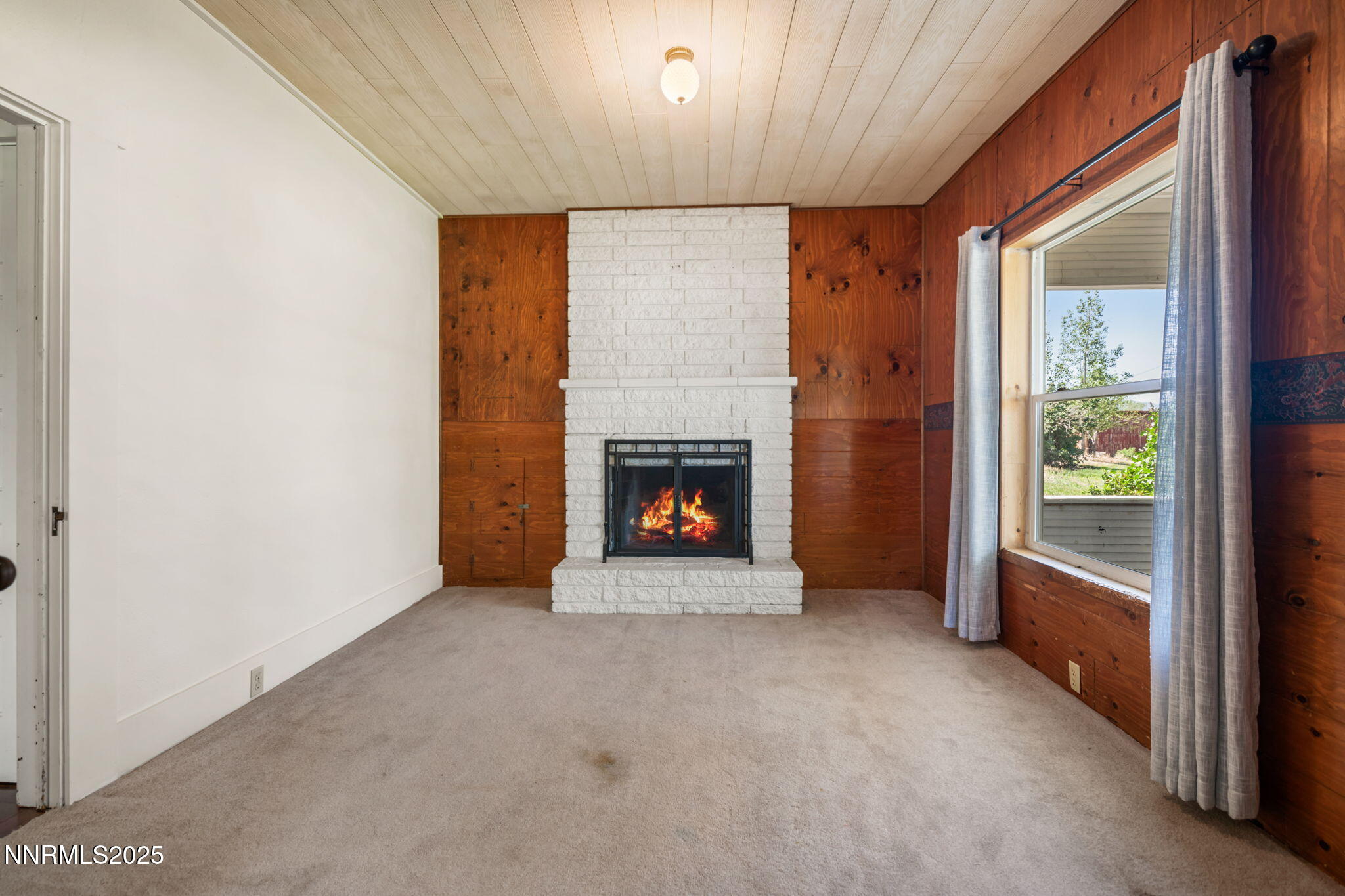 1185 Truckee Lane Property Photo 7