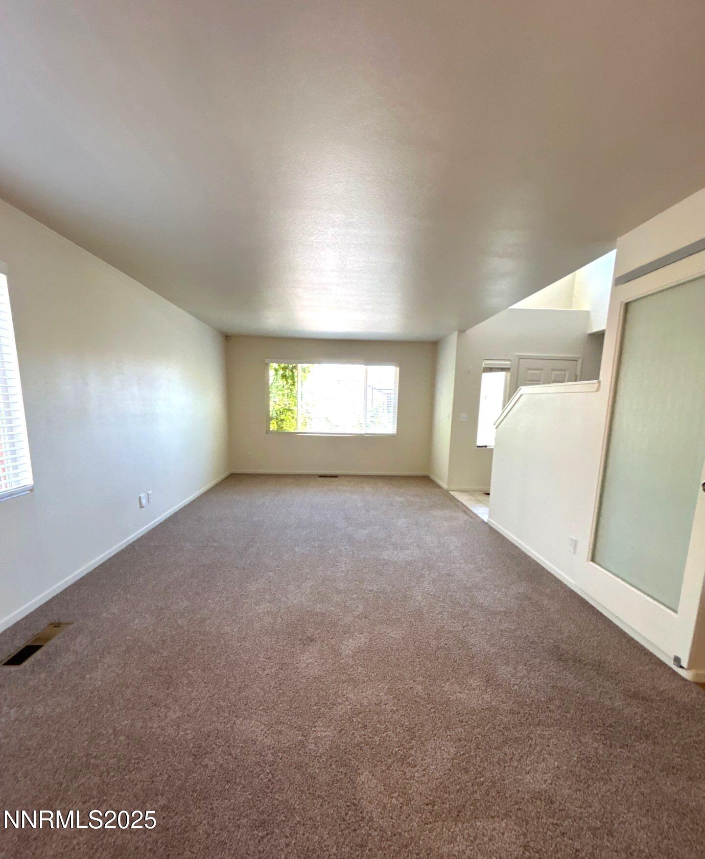 5153 Lorenzo Lane Property Photo 6