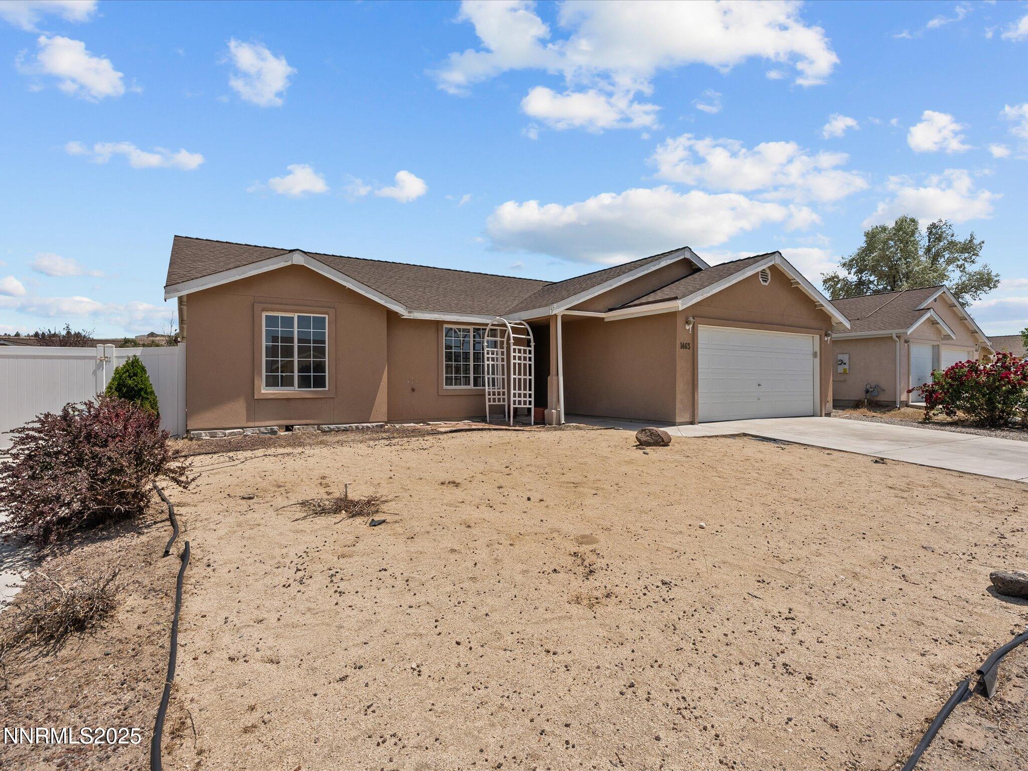 1463 Grey Bluffs Drive Property Photo 3