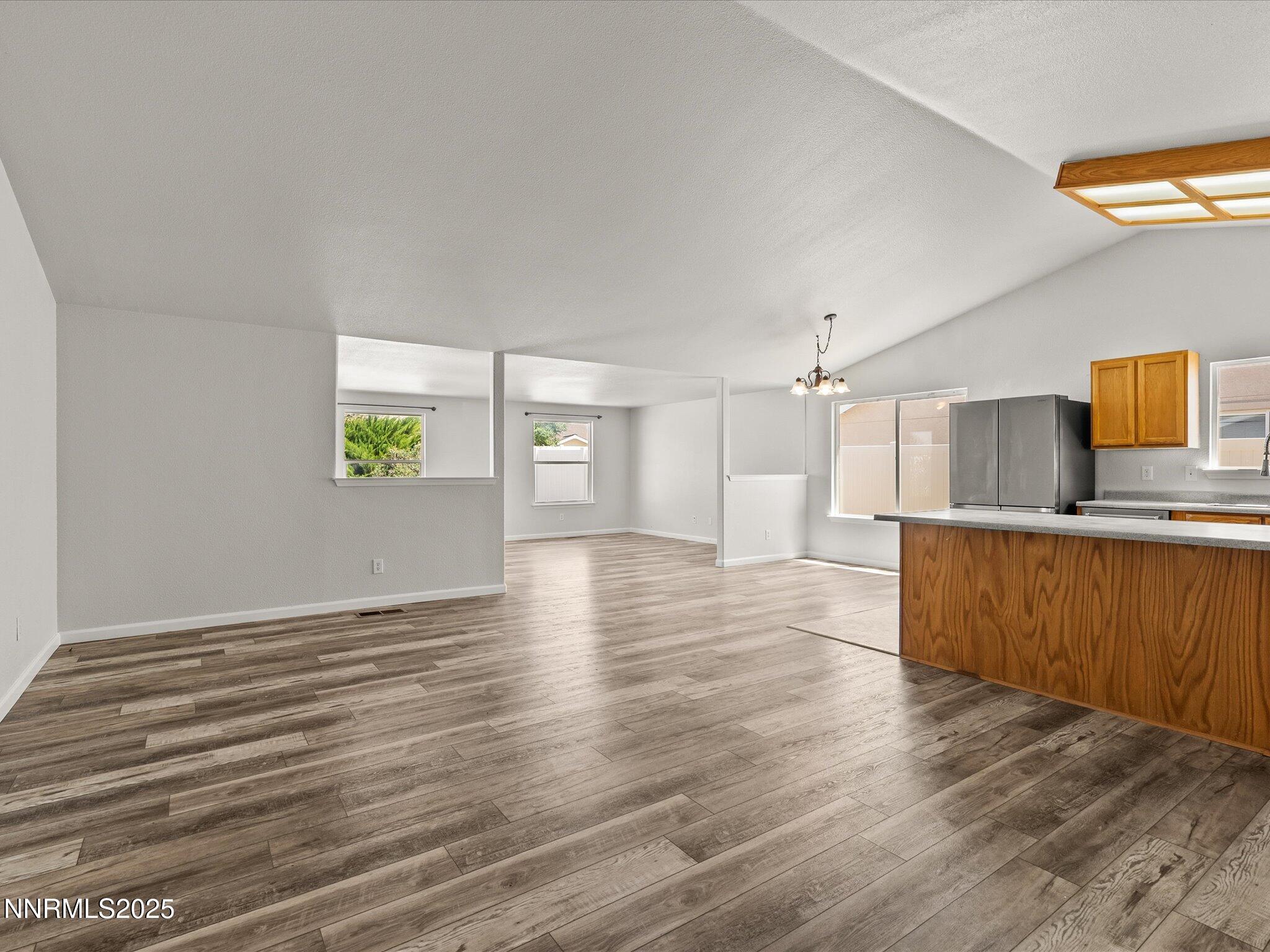 1463 Grey Bluffs Drive Property Photo 12