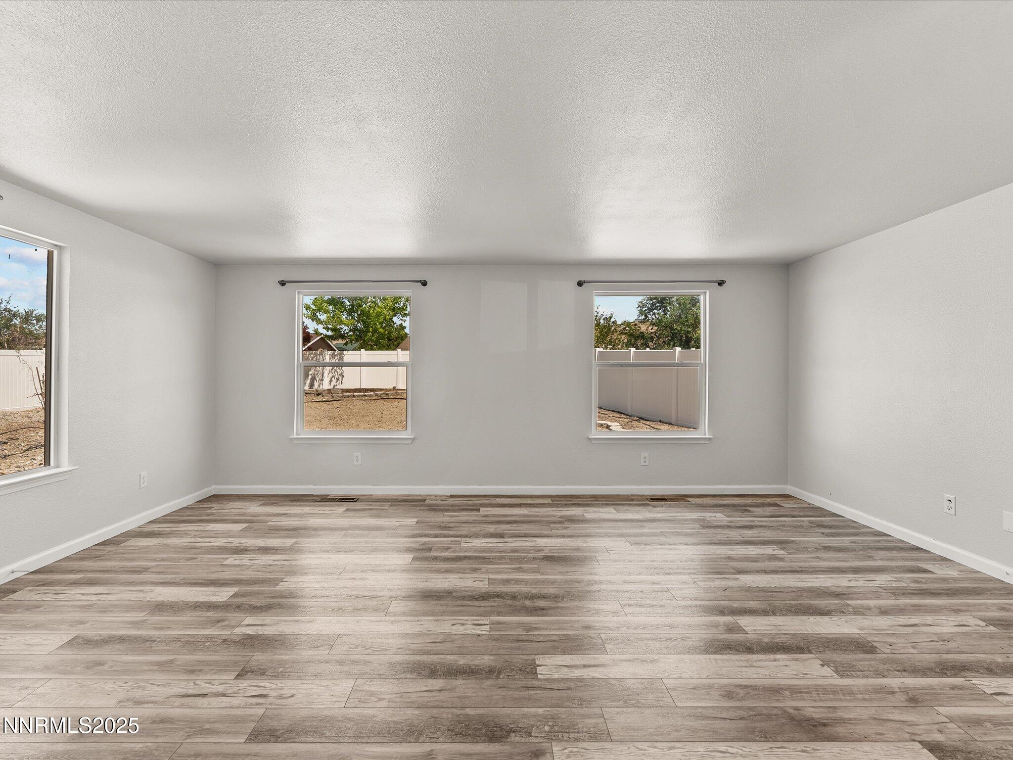 1463 Grey Bluffs Drive Property Photo 15