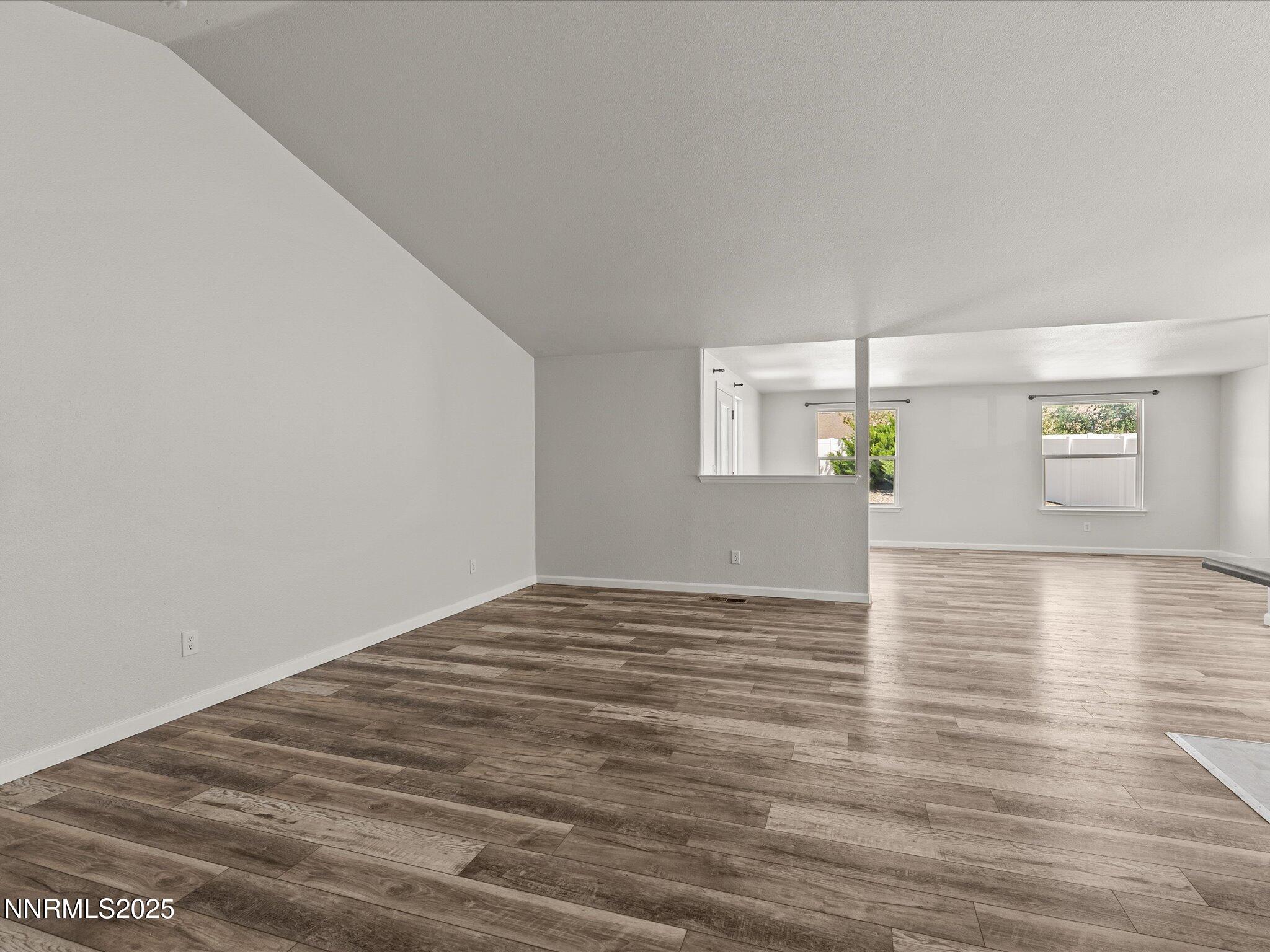 1463 Grey Bluffs Drive Property Photo 18