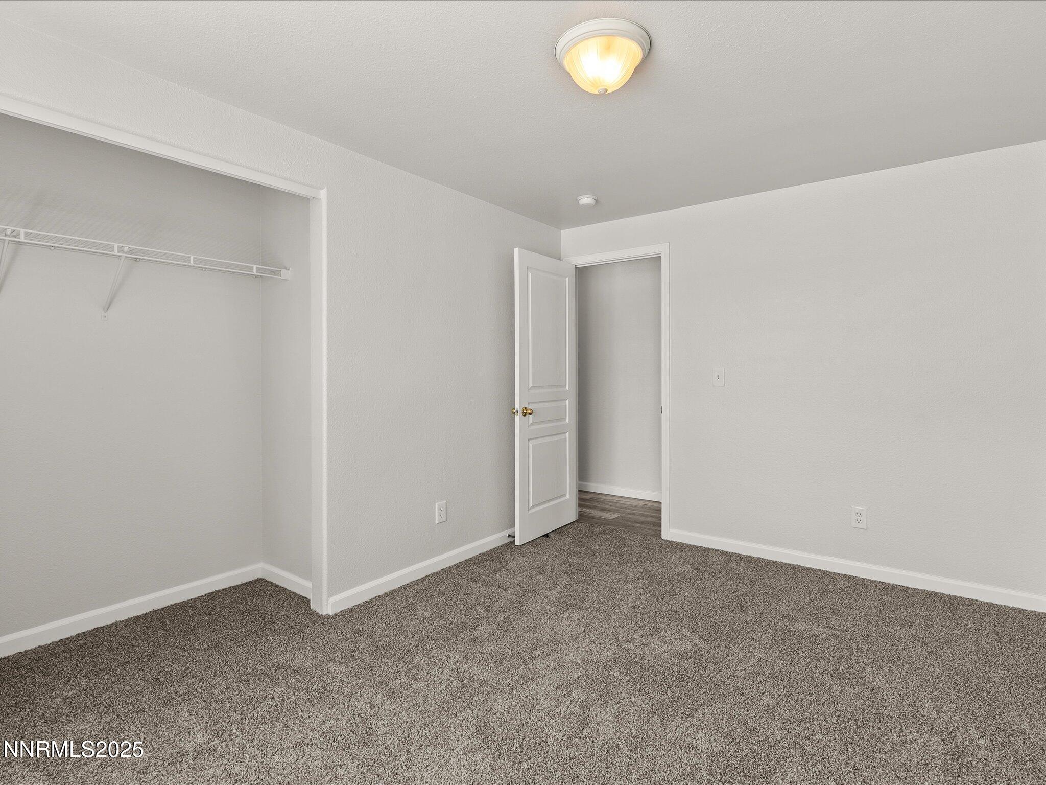 1463 Grey Bluffs Drive Property Photo 28