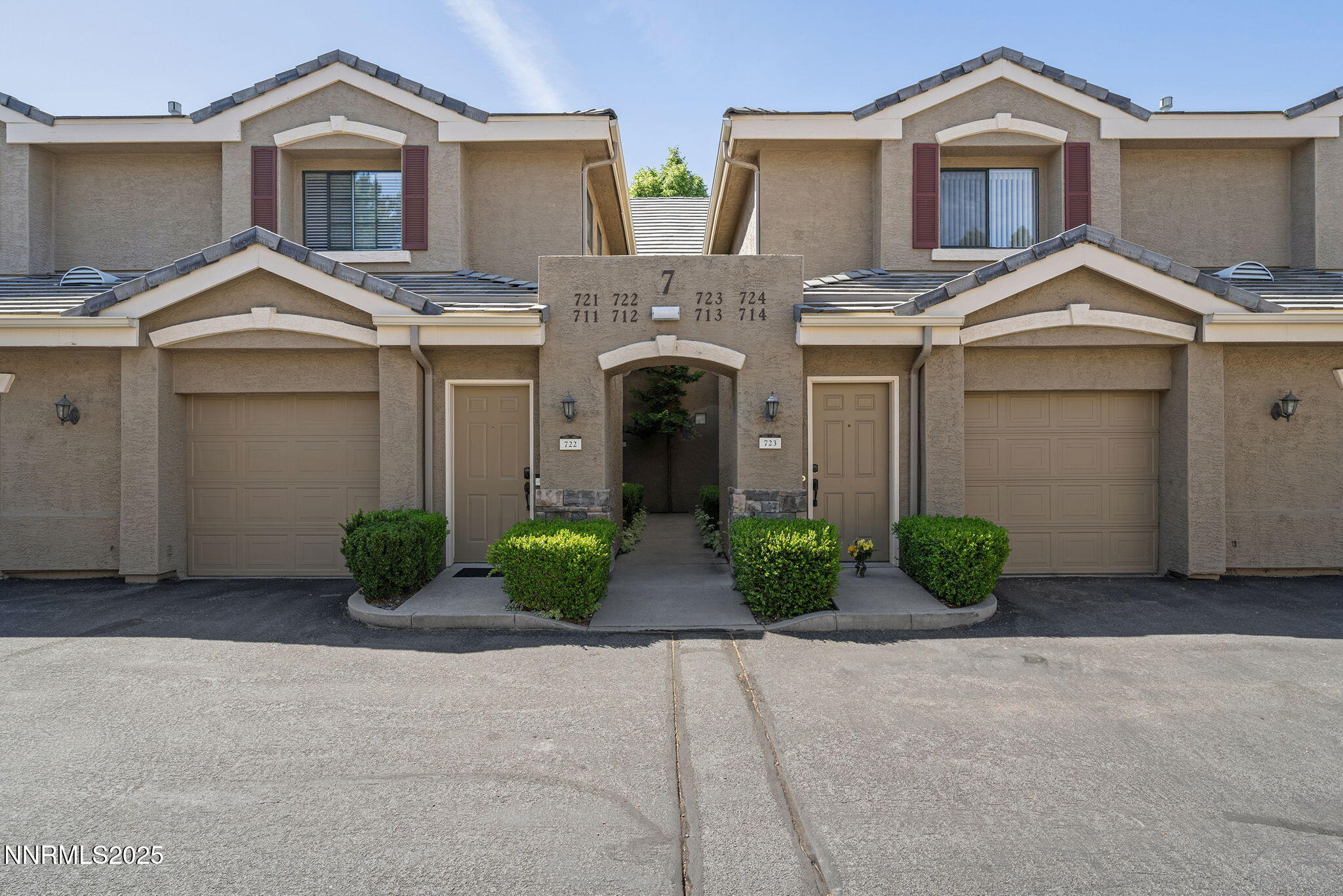 900 S Meadows Parkway Property Photo 1