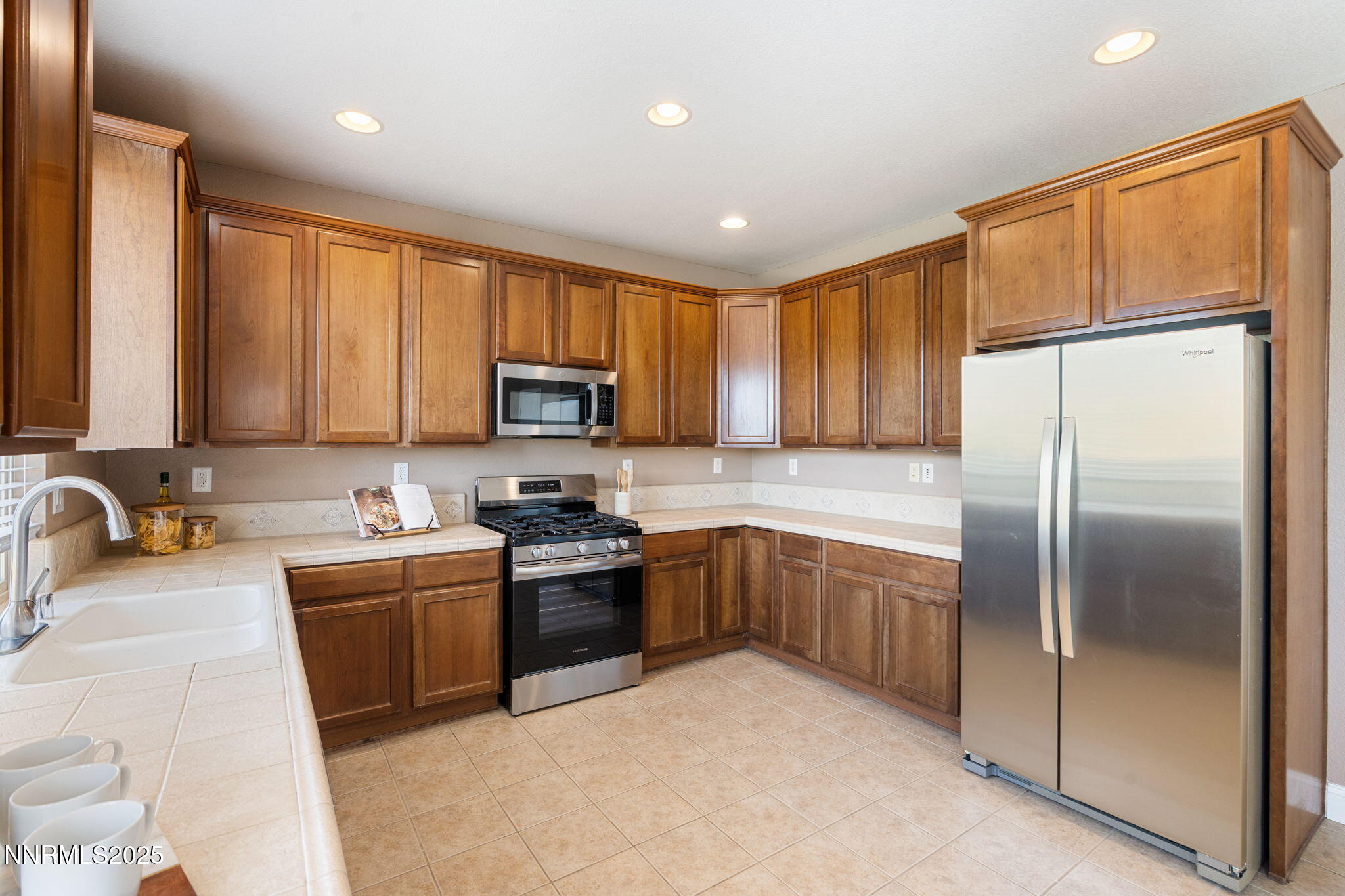 7030 Sterling Point Court Property Photo 18