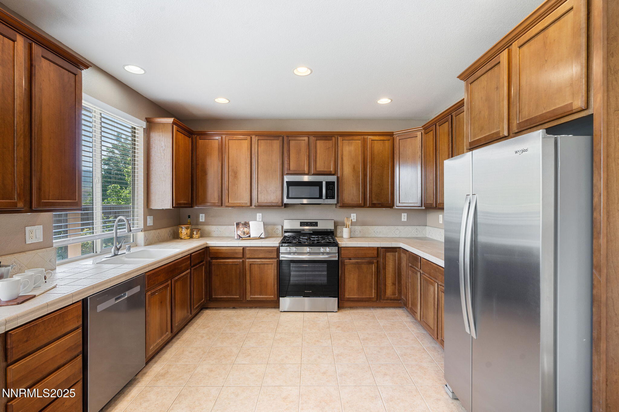 7030 Sterling Point Court Property Photo 19