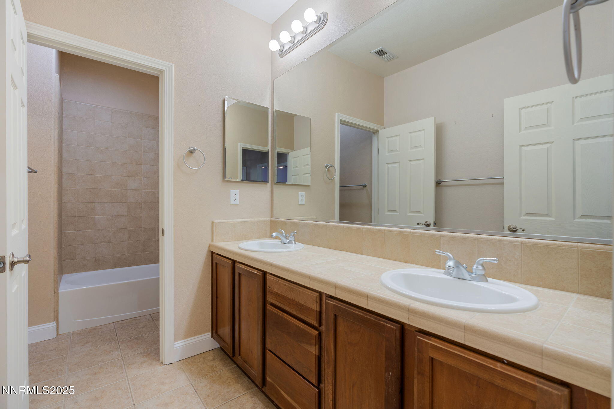 7030 Sterling Point Court Property Photo 42