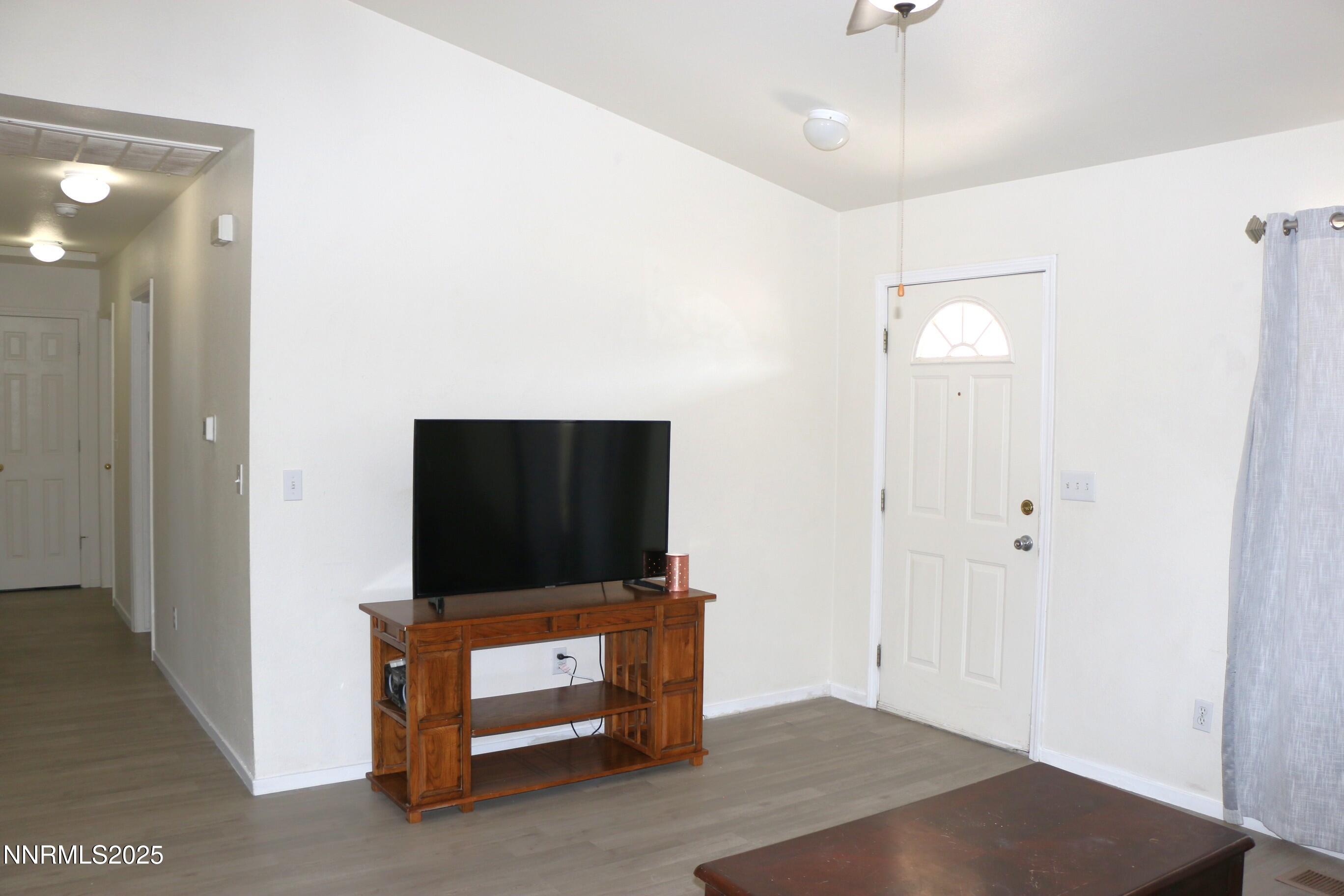 131 Desert Springs Lane Property Photo 4