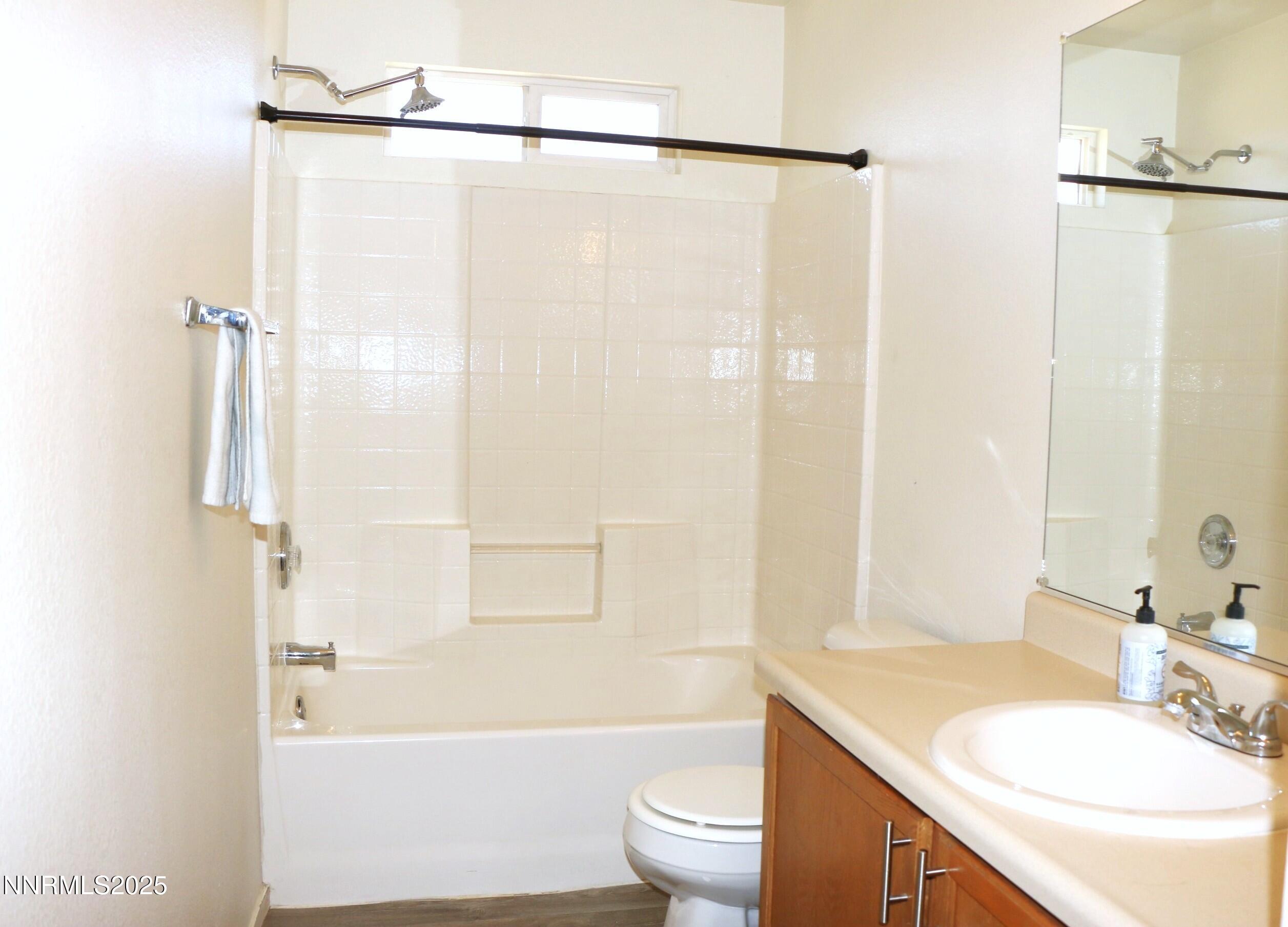 131 Desert Springs Lane Property Photo 14