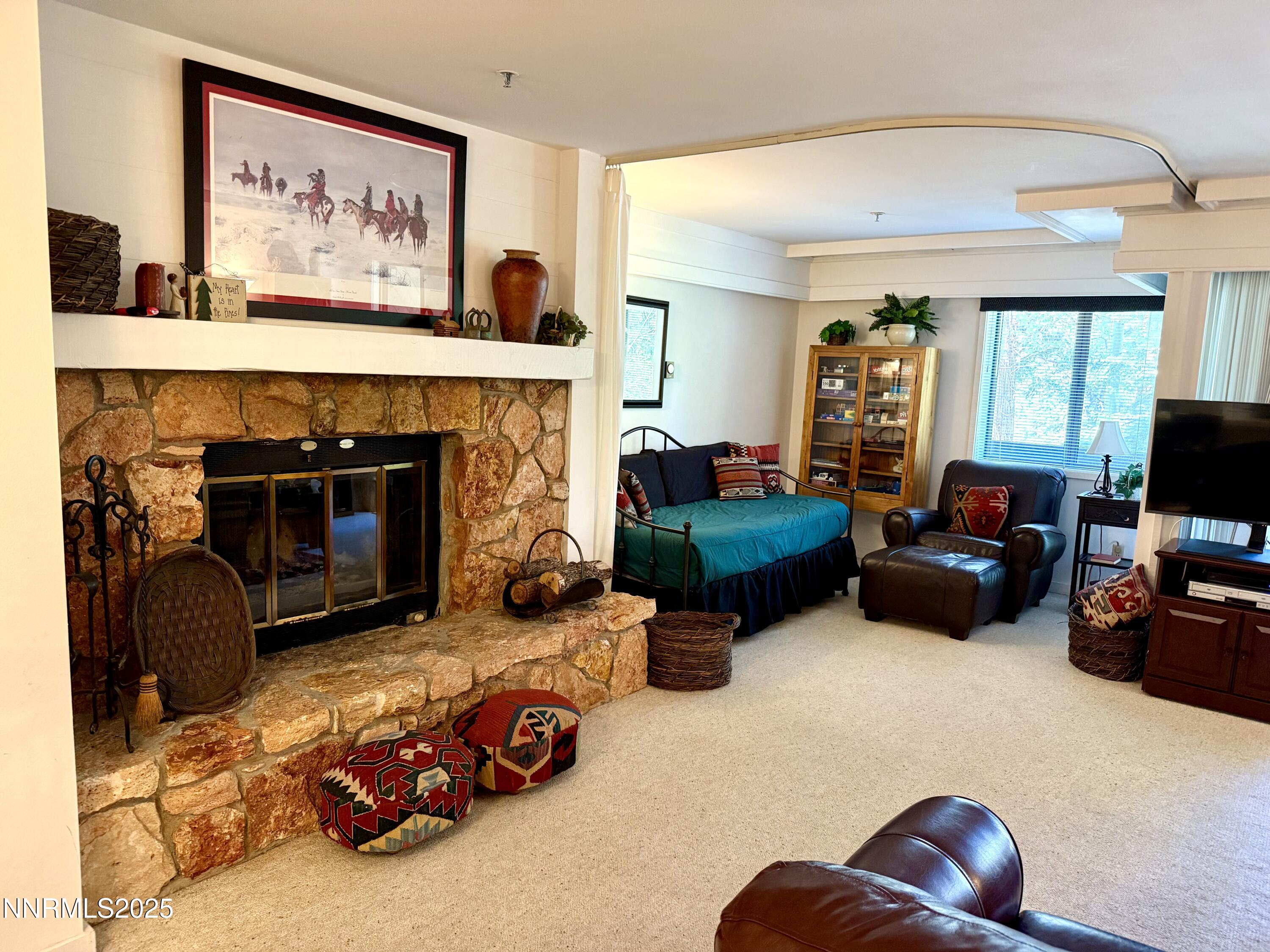 333 Ski Way Property Photo 7
